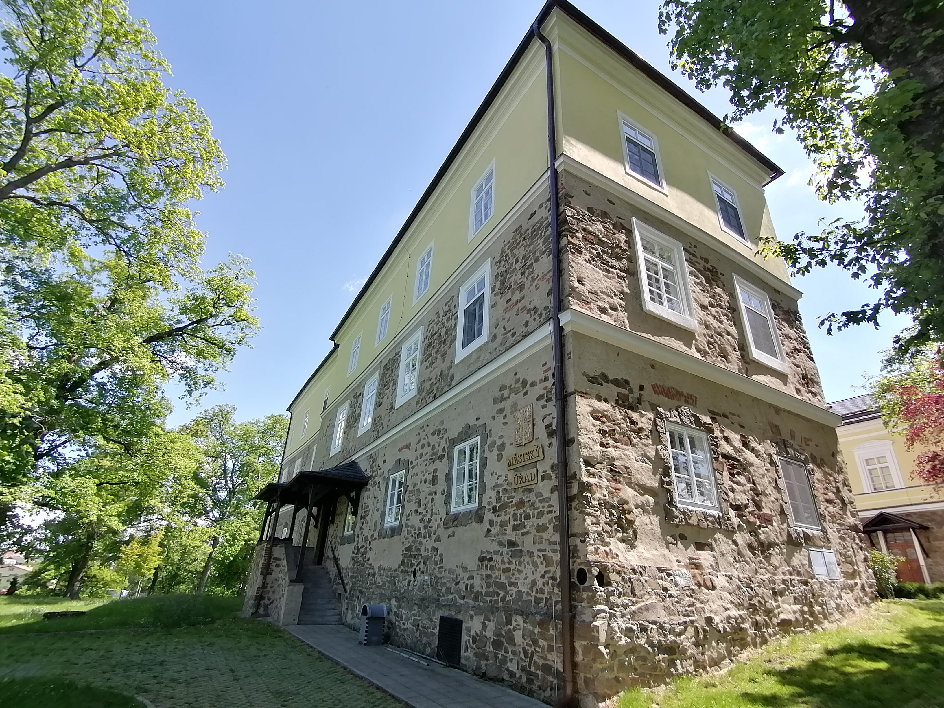 Dolní Benešov - městský úřad foto 5