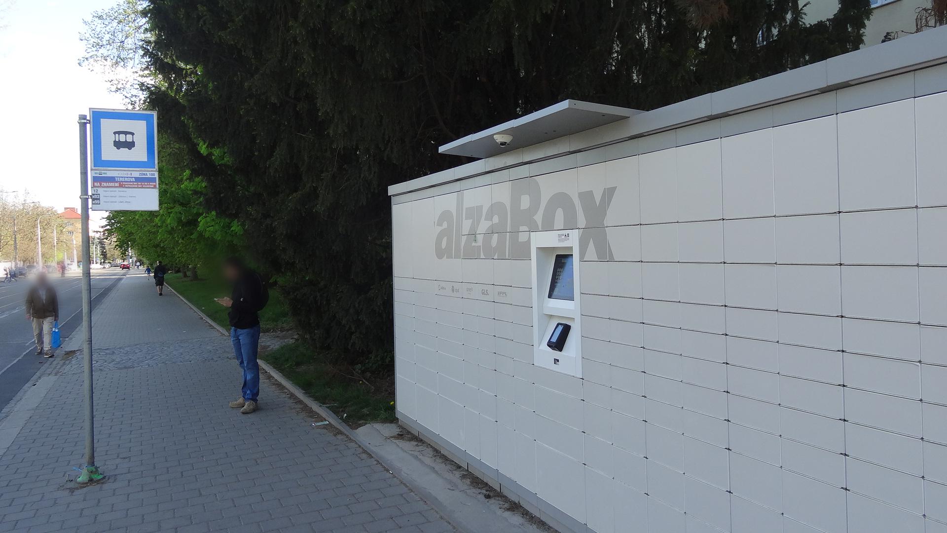 AlzaBox