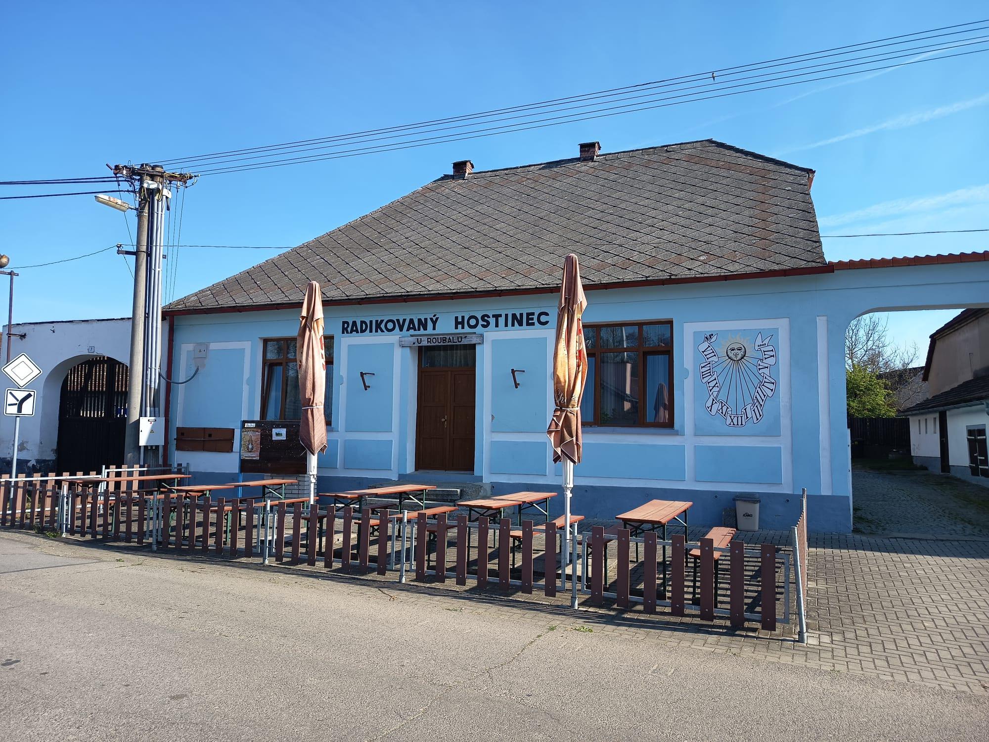 Radikovaný hostinec U Roubalů foto 4