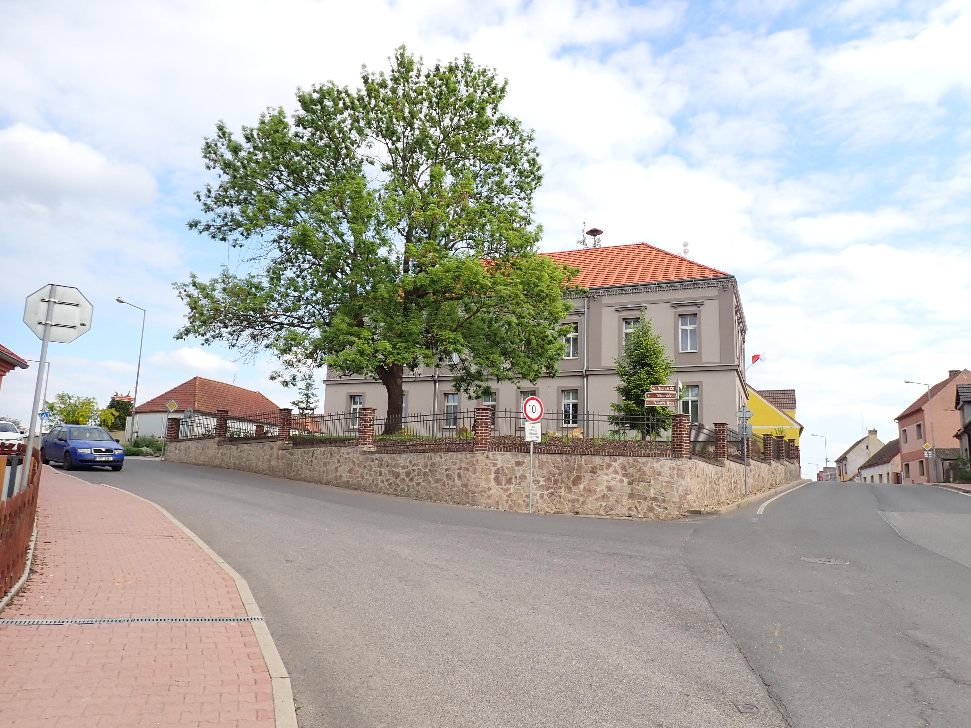 Čížkovice - obecní úřad foto 6
