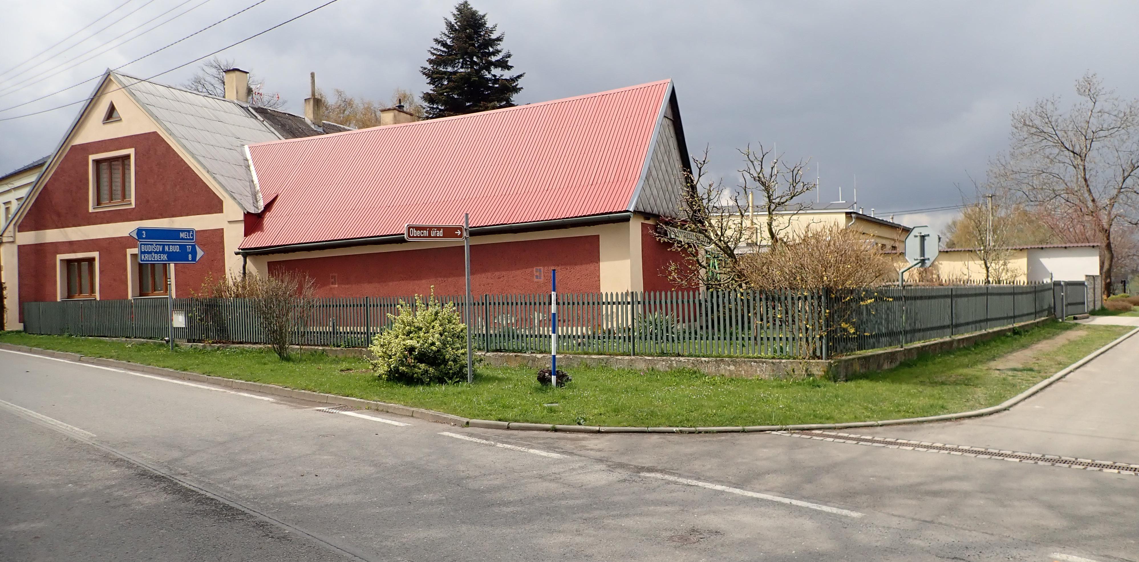 Moravice - obecní úřad foto 2