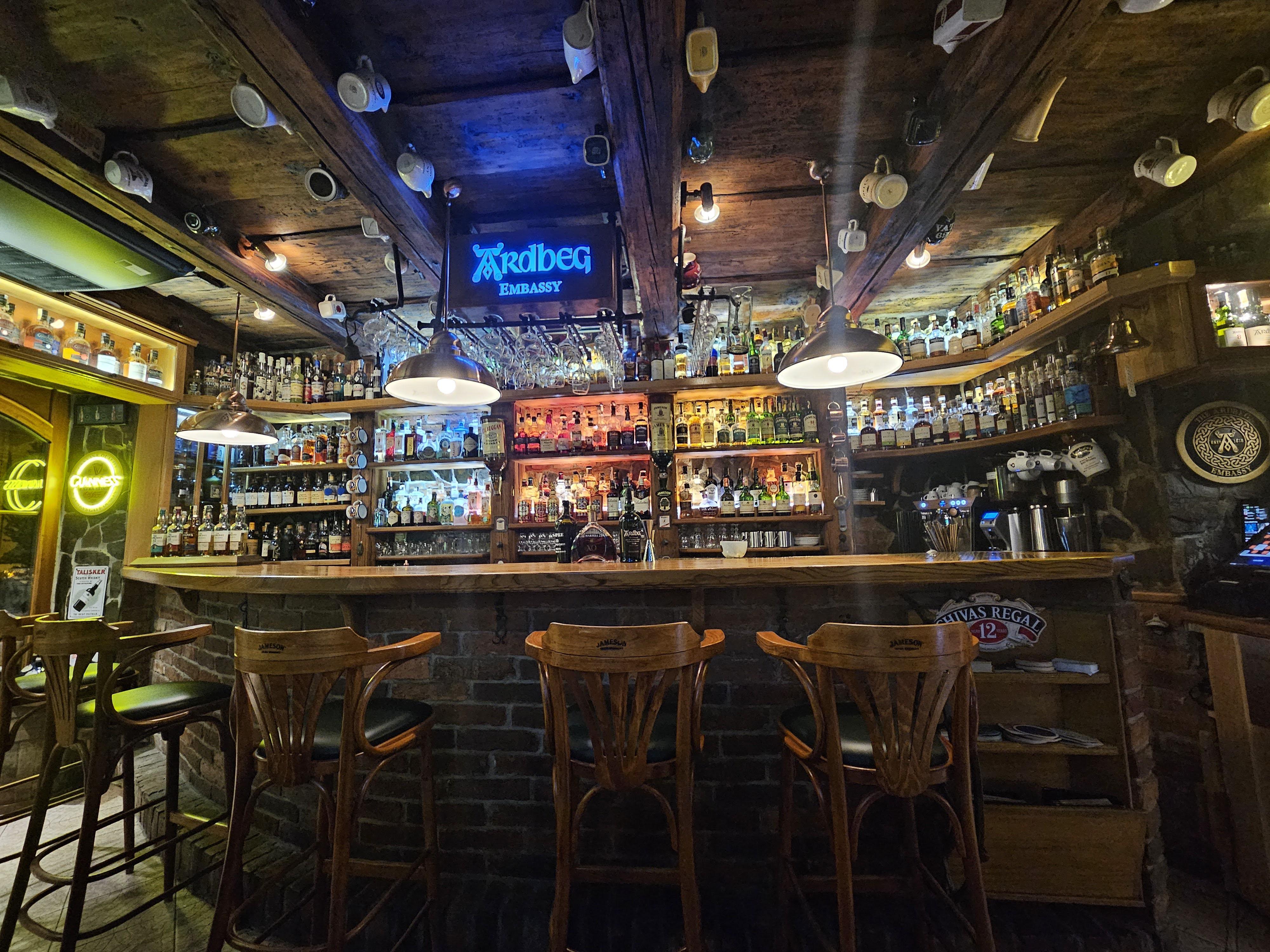 The BLACK STUFF Irish Pub & Whisky Bar foto 4