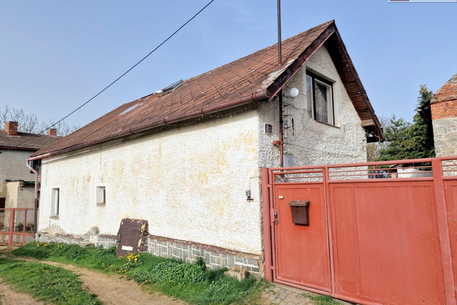 RODINNÝ DŮM V OBCI MIROVICE, část obce Touškov