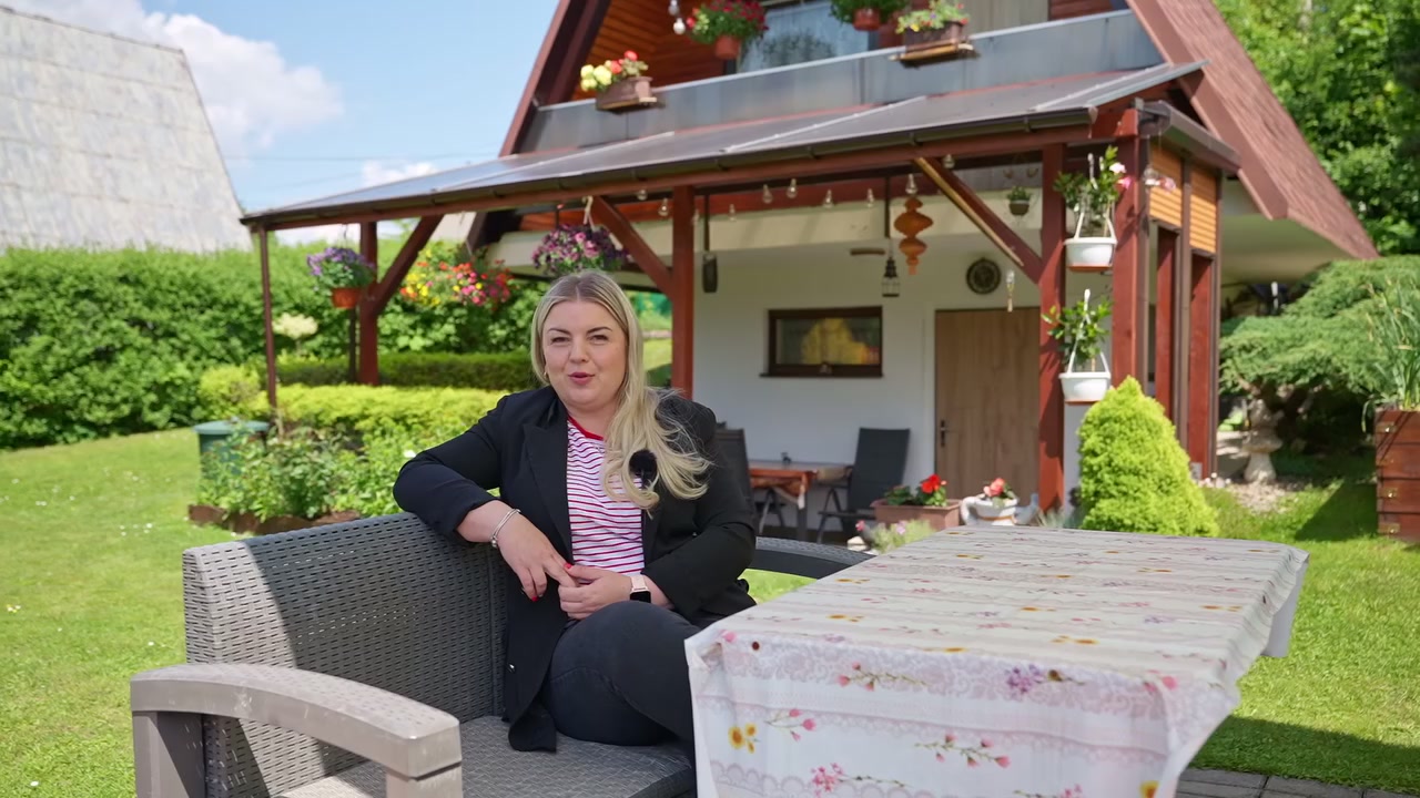 Lucie Palóci - Realitní makléřka foto 2 (náhled videa)