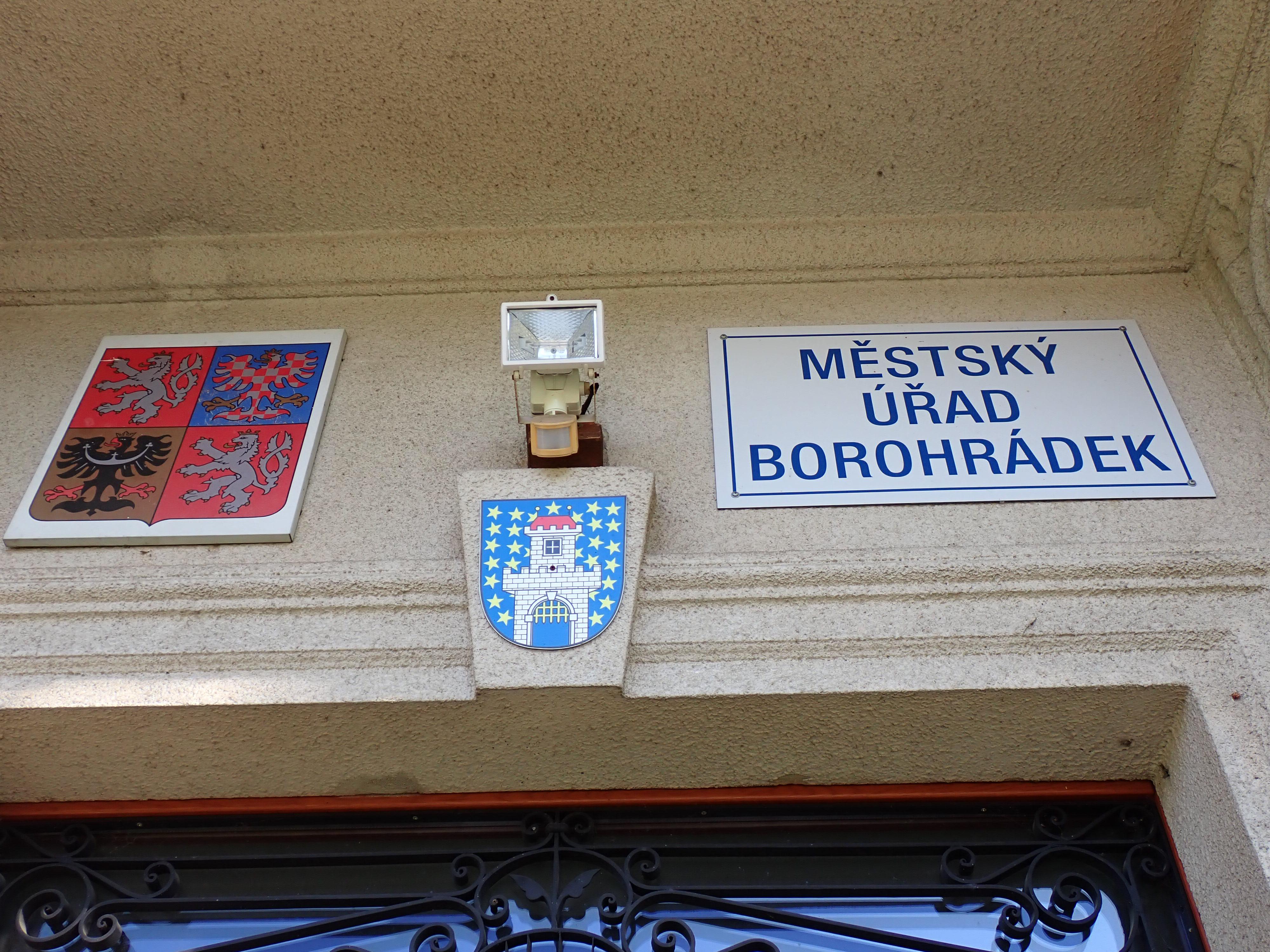 Borohrádek - městský úřad foto 6