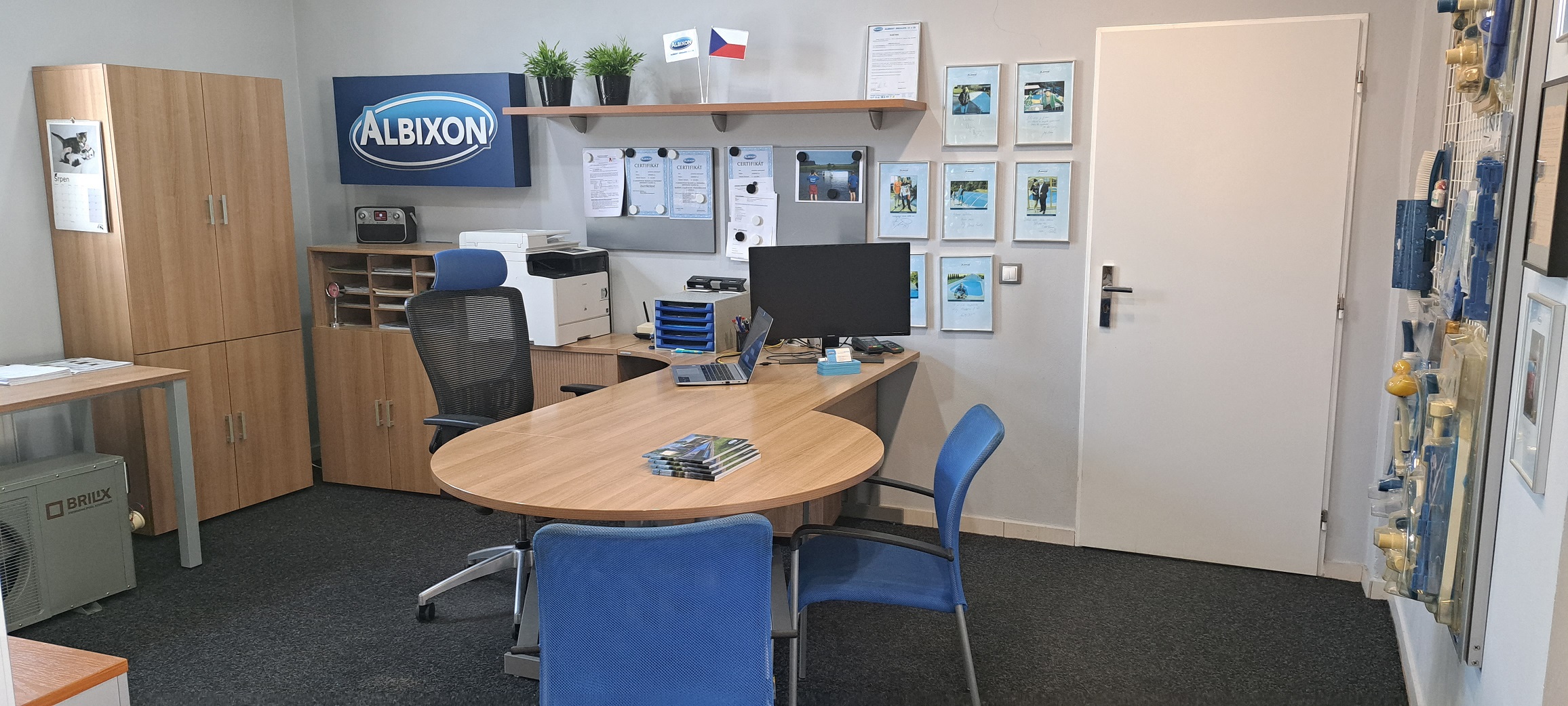 ALBIXON foto 2