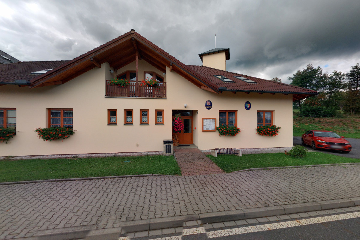 Chudenín - obecní úřad foto 1