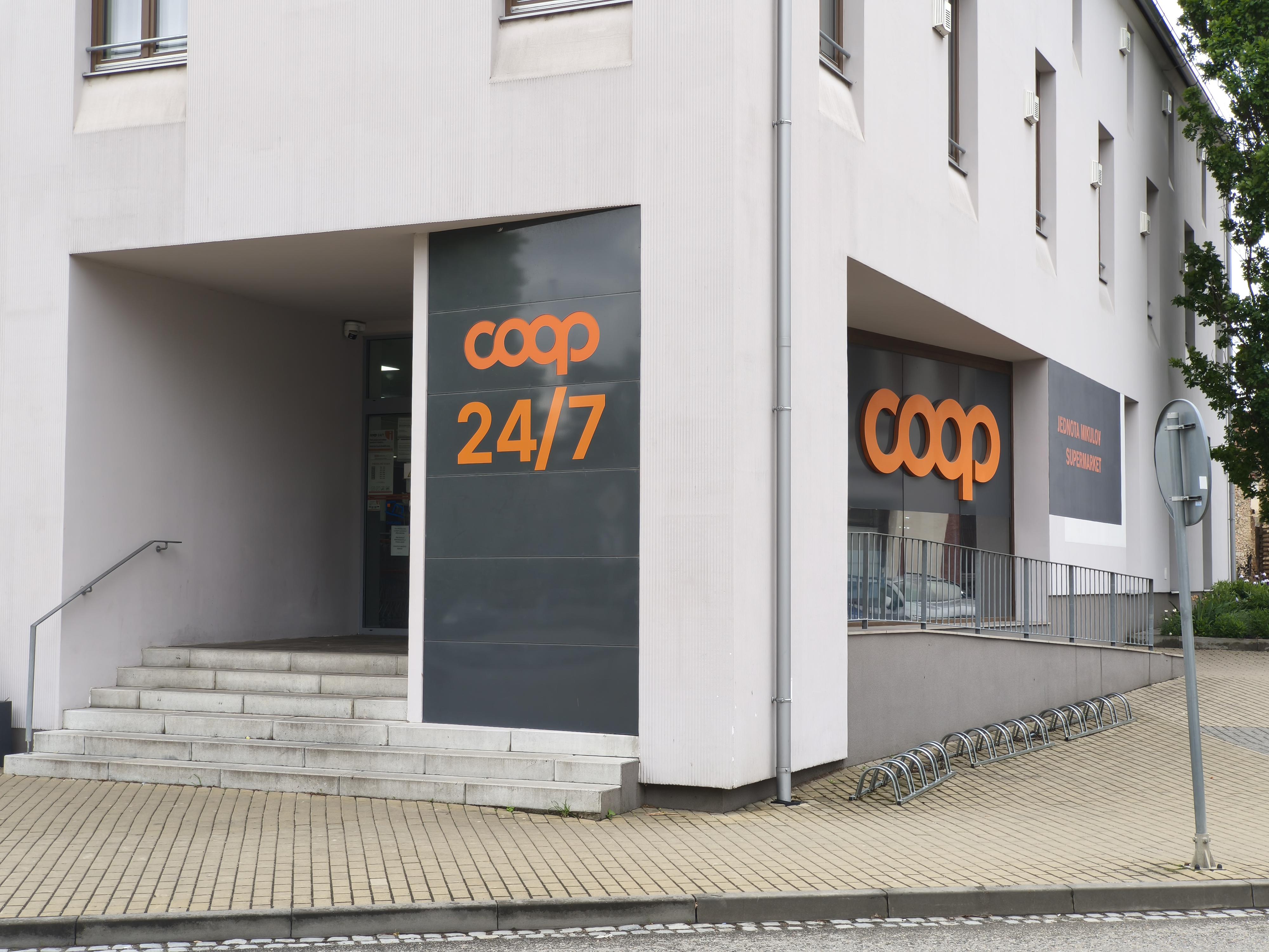 COOP - Jednota, spotřební družstvo v Mikulově foto 3