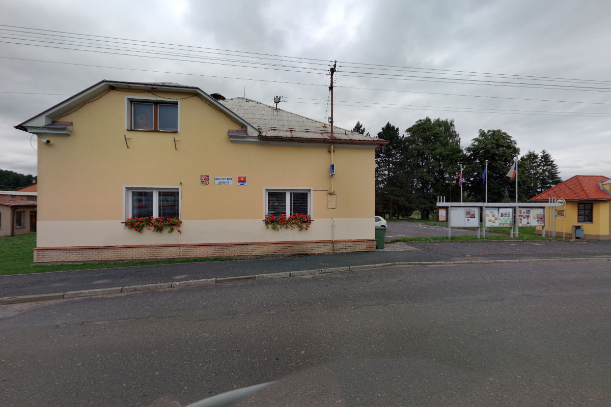 Jedlová - obecní úřad foto 4