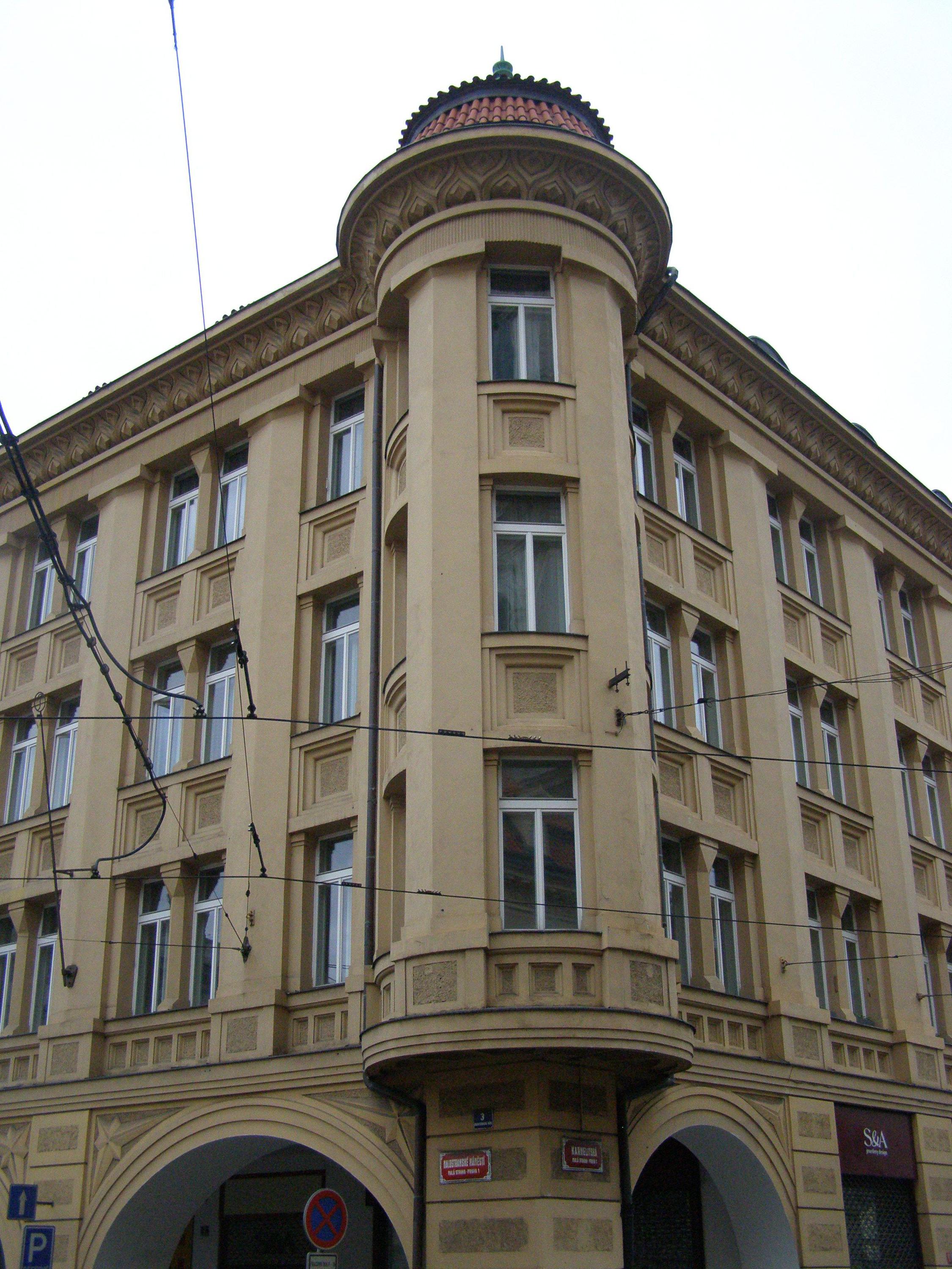 Potraviny Karmelitská 270 foto 2