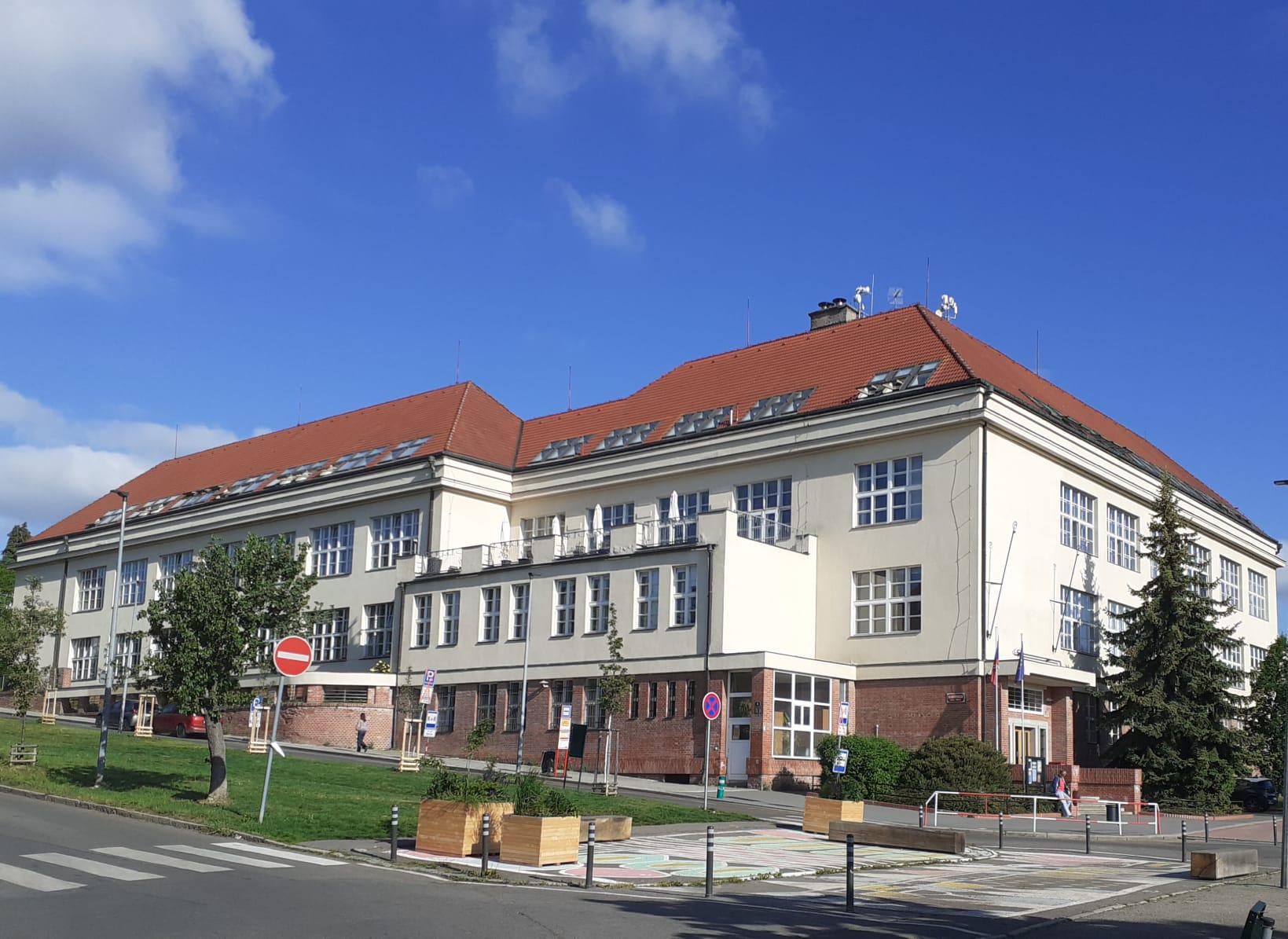 ZŠ Hanspaulka a MŠ Kohoutek Praha 6 foto 2