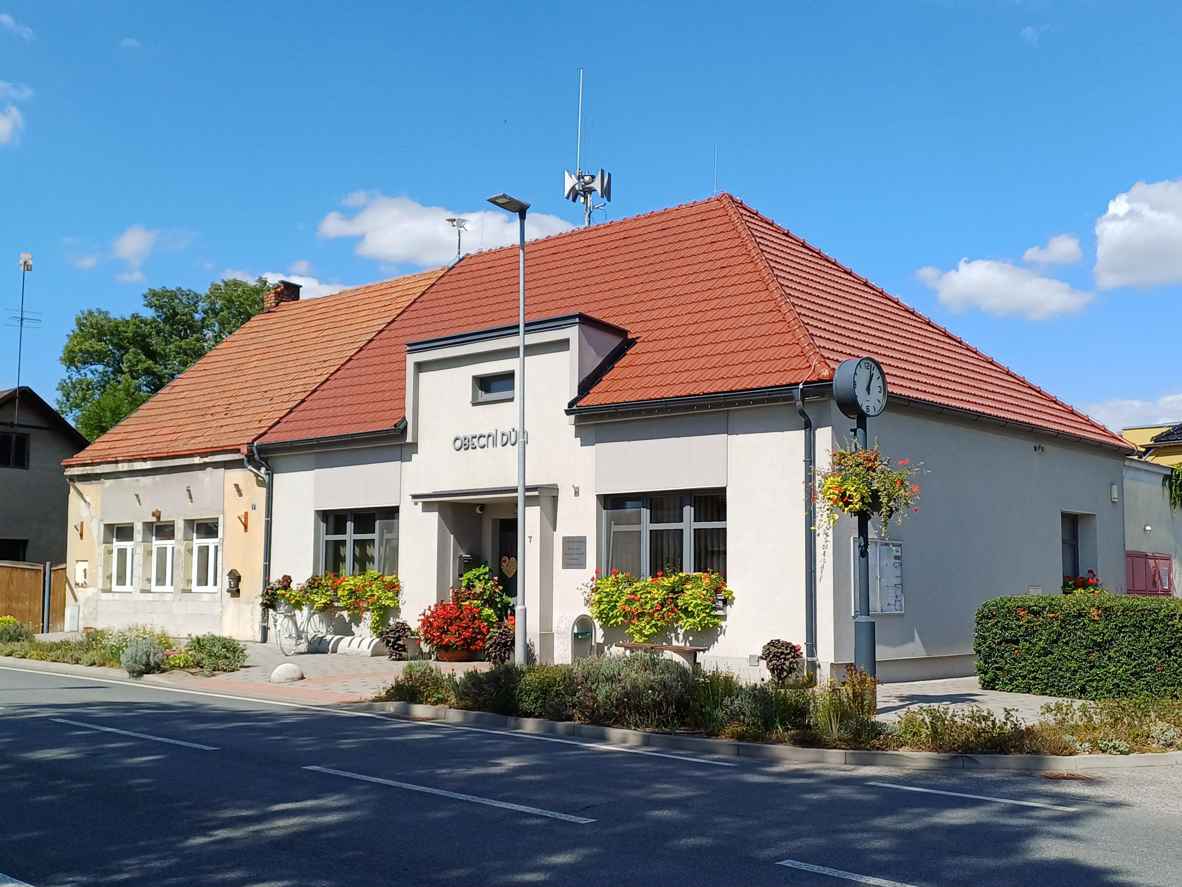 Budiměřice - obecní úřad foto 2