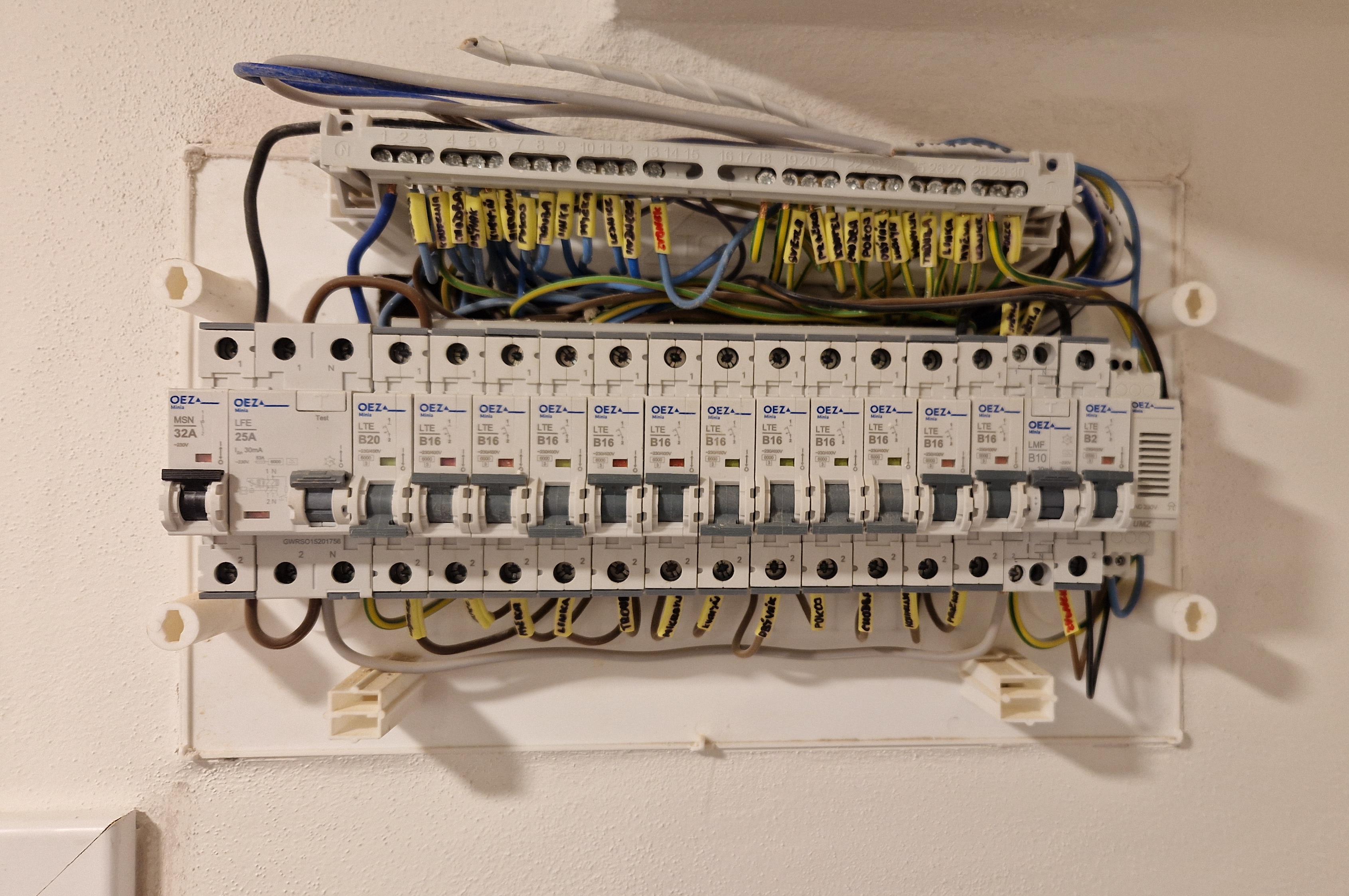 Elektro Janata