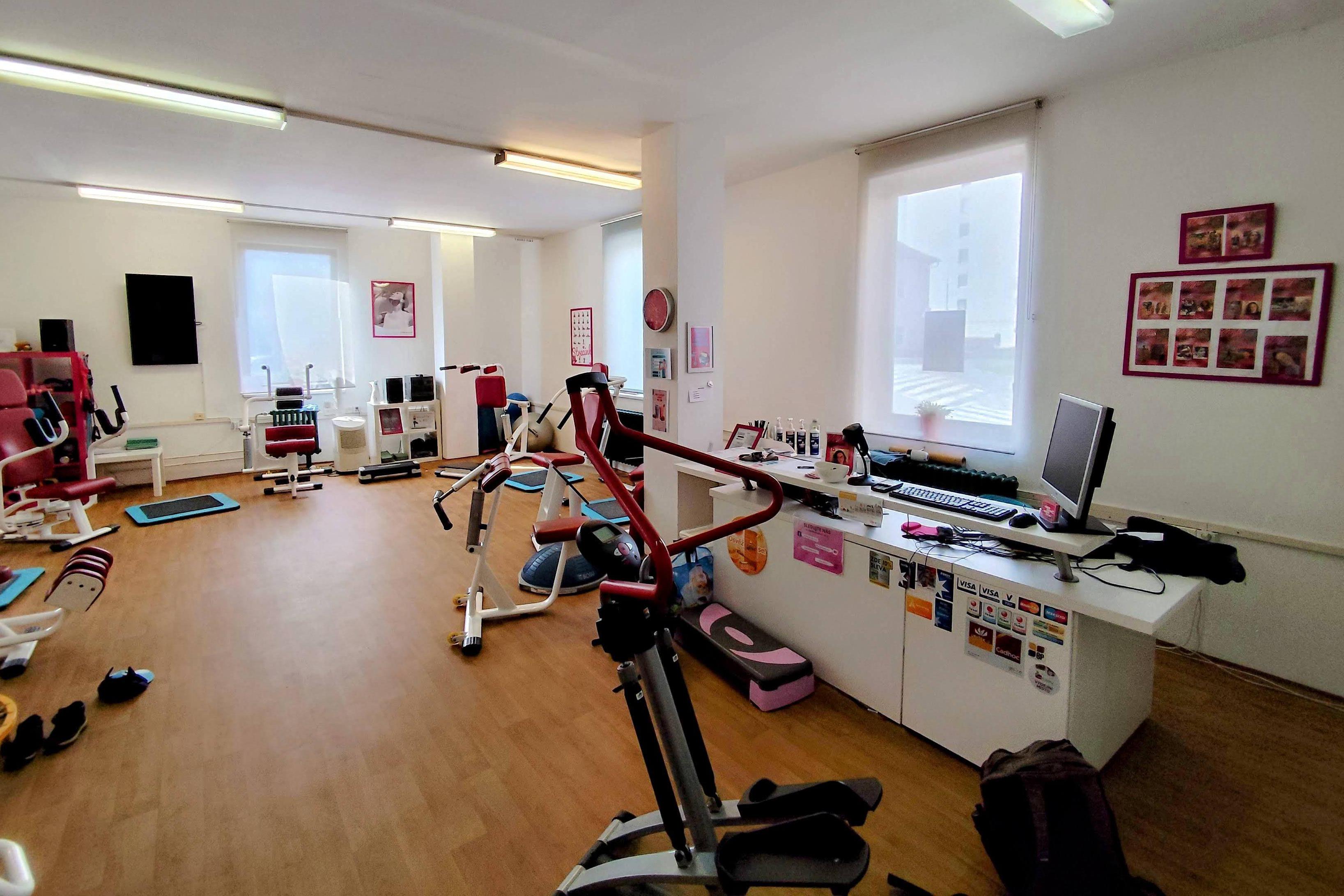 AURA Fit Lady Club