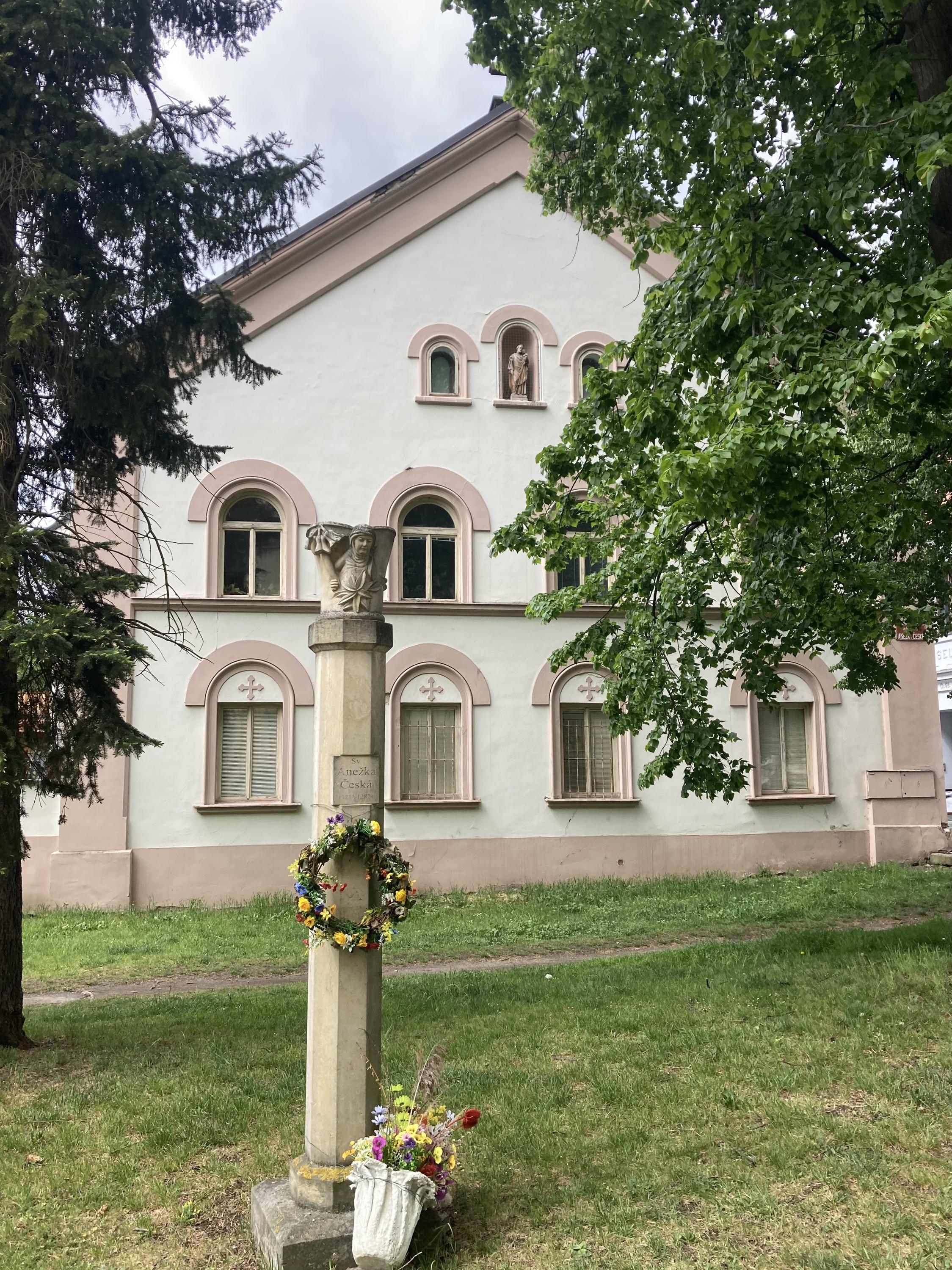 Knihovna Polabského muzea foto 4