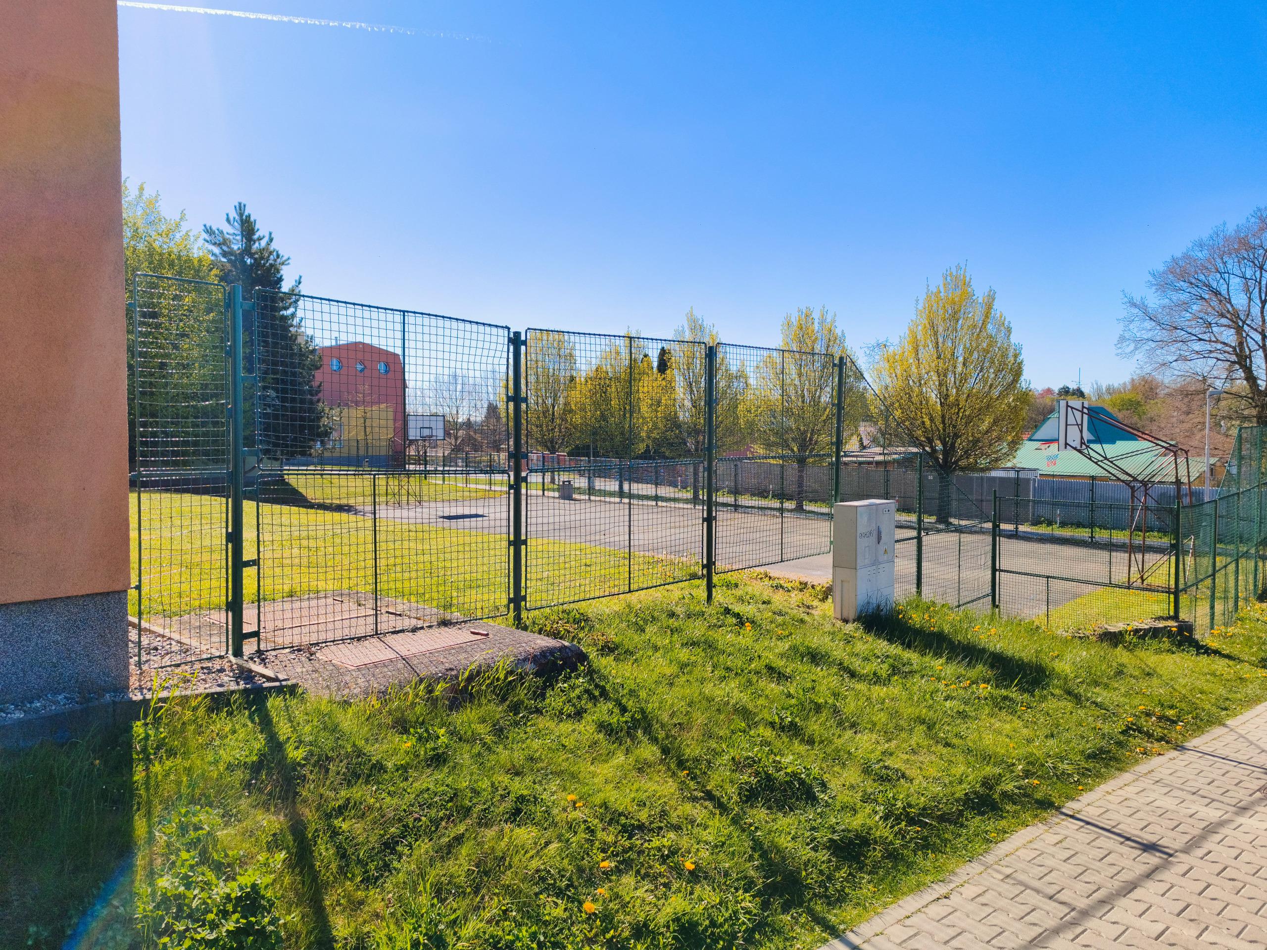 Základní škola a gymnázium Vítkov foto 3