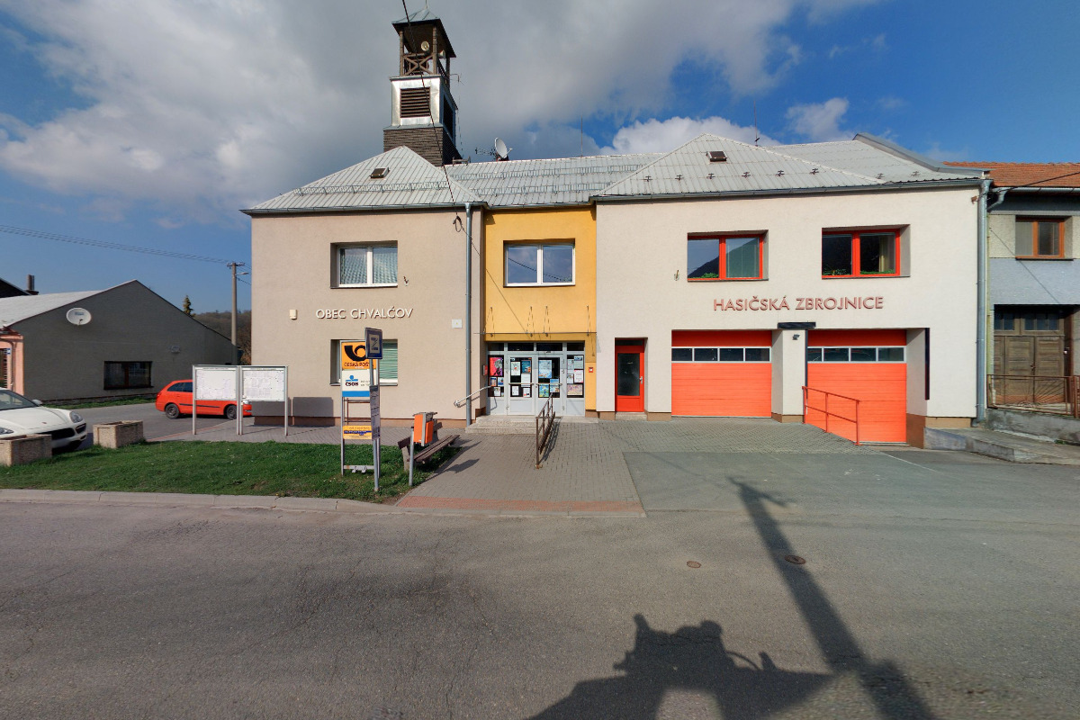 Chvalčov - obecní úřad foto 4