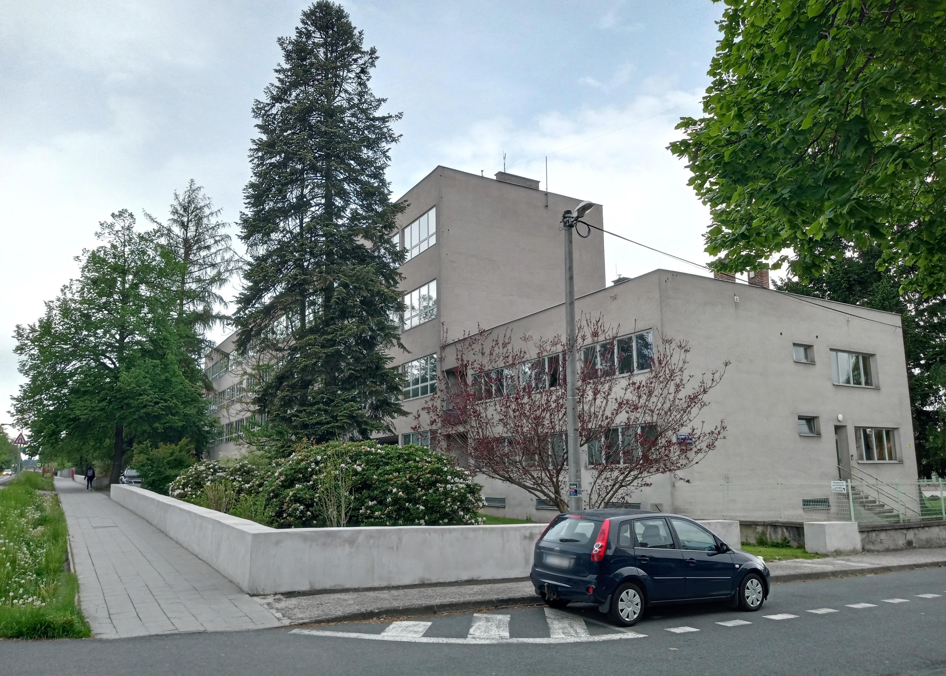 Gymnázium Josefa Božka, Český Těšín