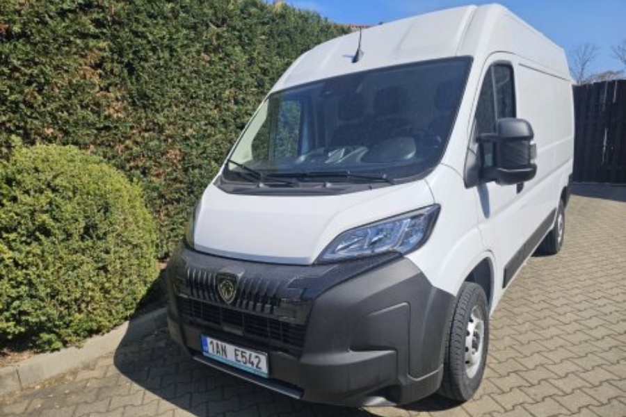 Půjčovna dodávek – Peugeot Boxer 11,5 m³  1AN E542