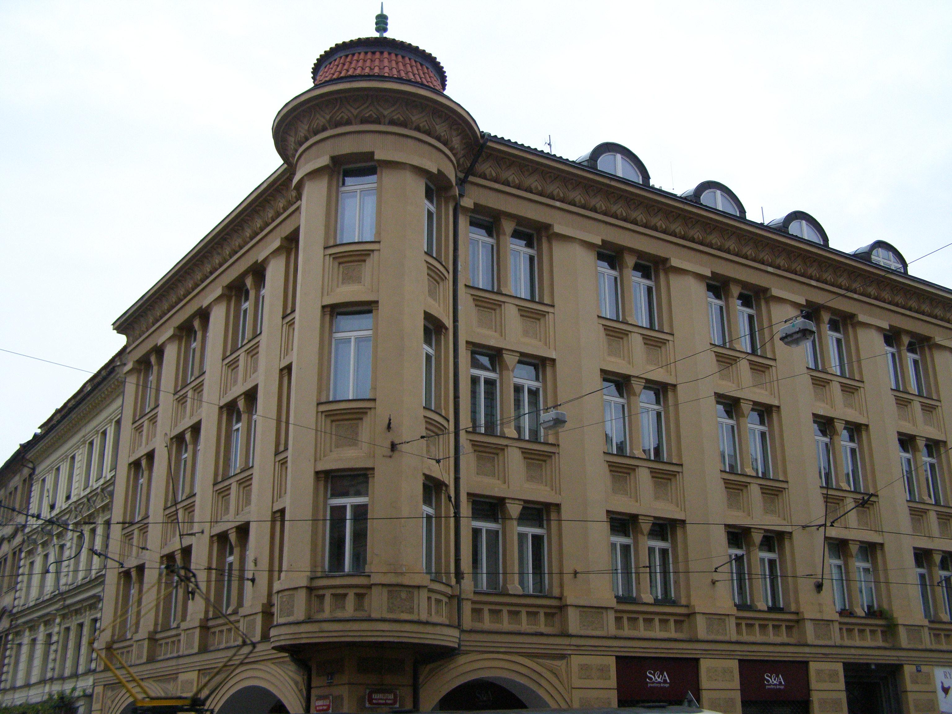 Potraviny Karmelitská 270 foto 3