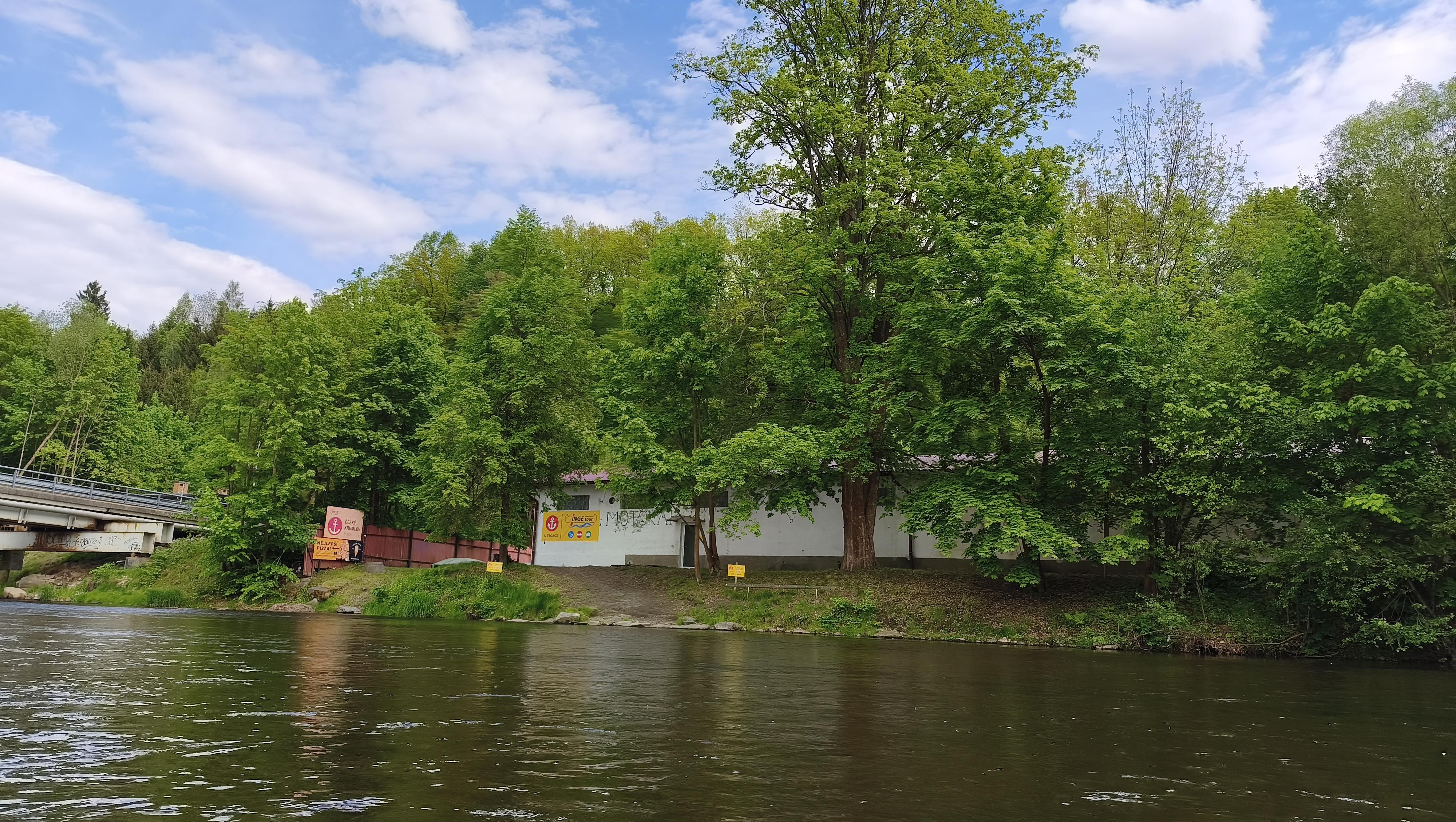 Půjčovna lodí INGEtour | U Trojice Český Krumlov foto 2