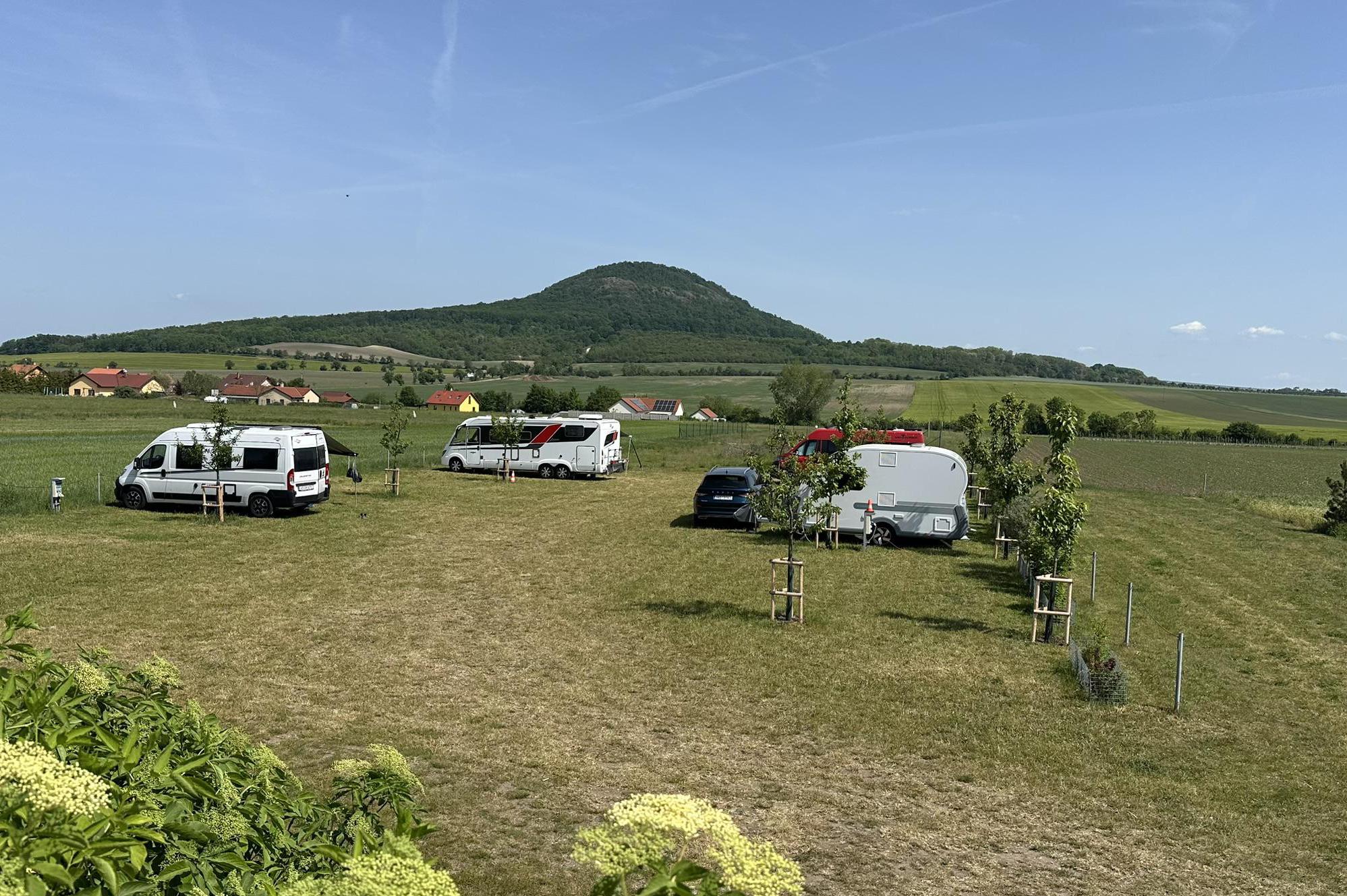 Klid a pohoda pod Řípem