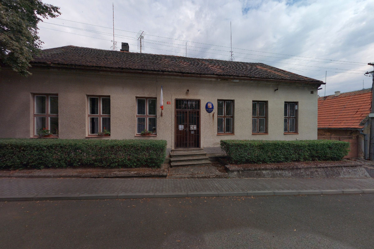 Janov - obecní úřad foto 2