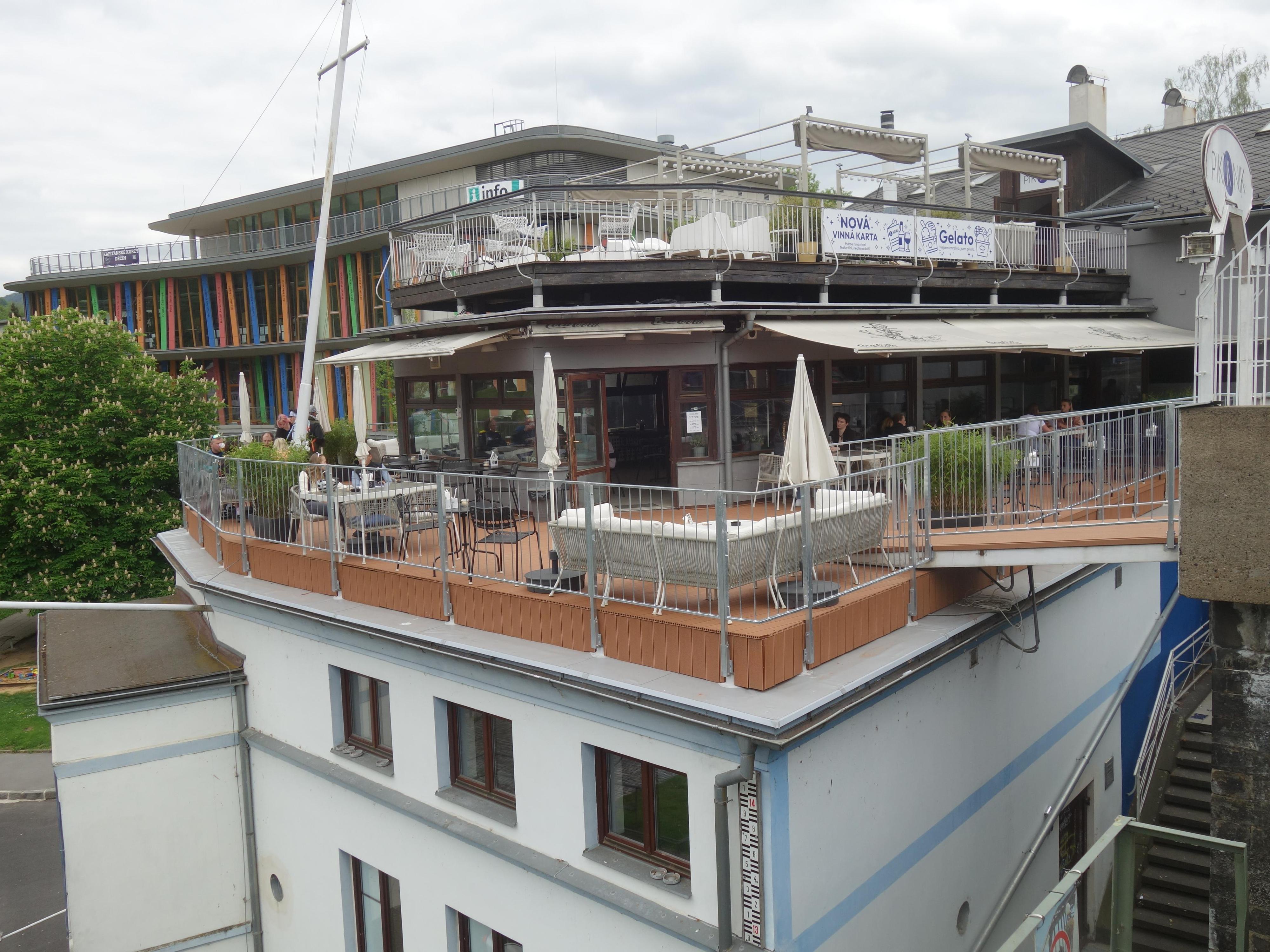 Piknik bistro a cukrárna