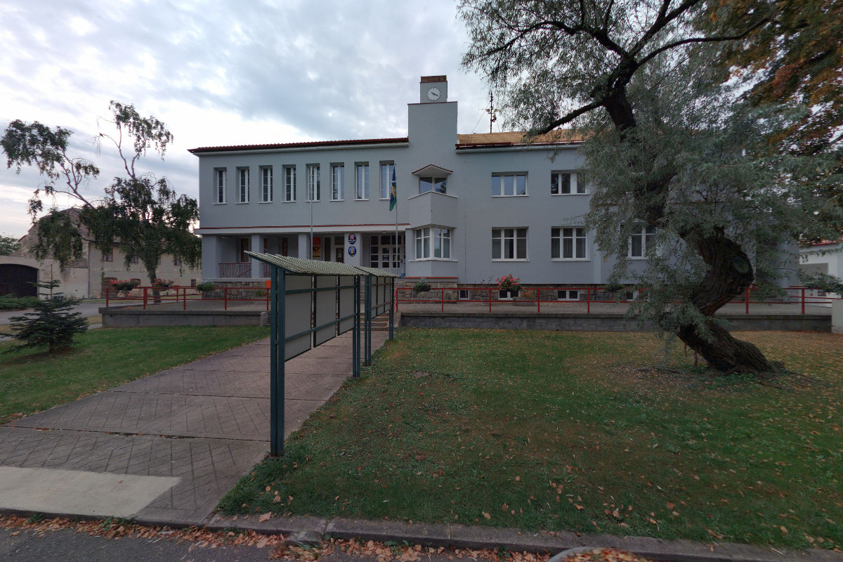 Nabíjecí stanice pro elektrokola a mobilní zařízení foto 2
