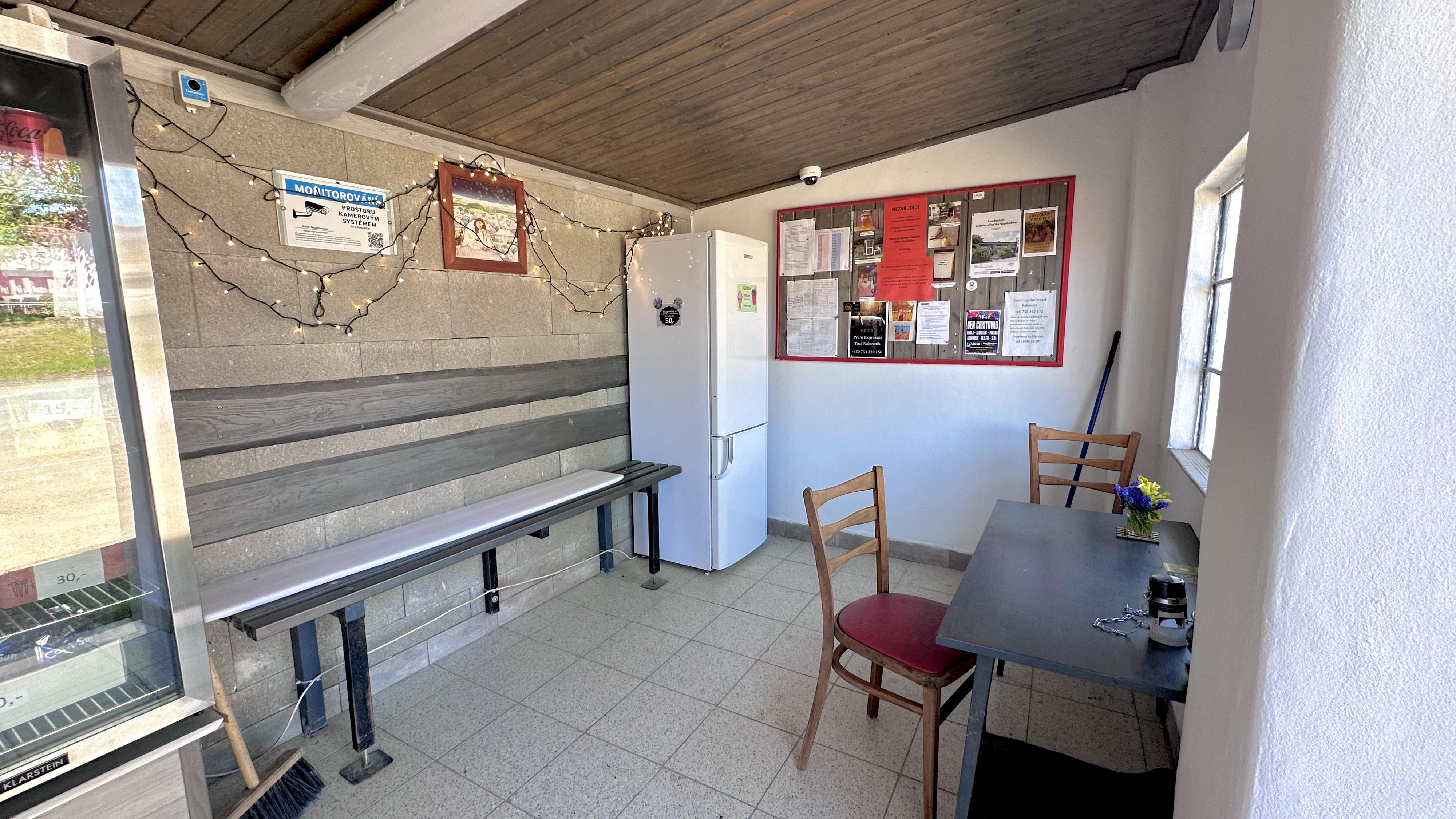 Samoobslužný bar na zastávce foto 4