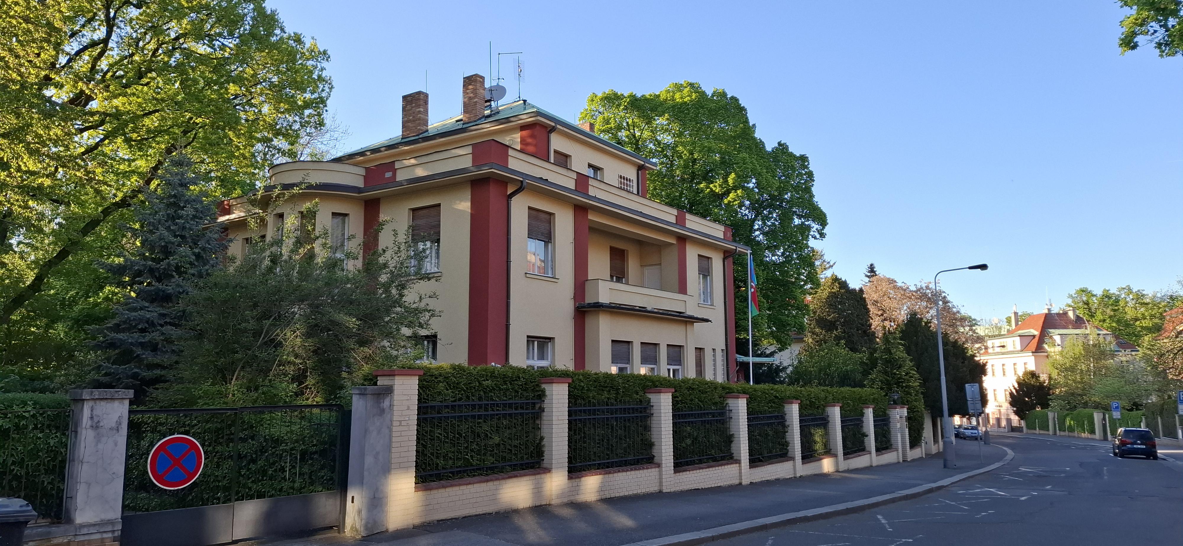 Ázerbájdžán - Velvyslanectví Ázerbájdžánské republiky foto 1