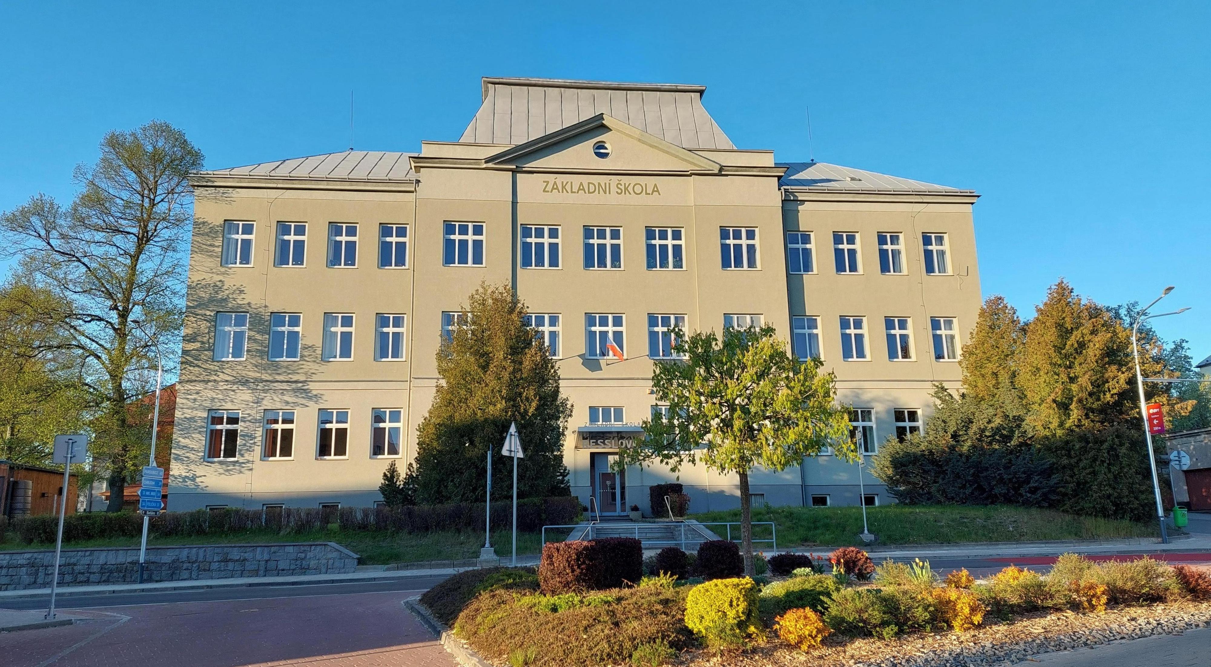 ZŠ Hlinsko, Resslova foto 2