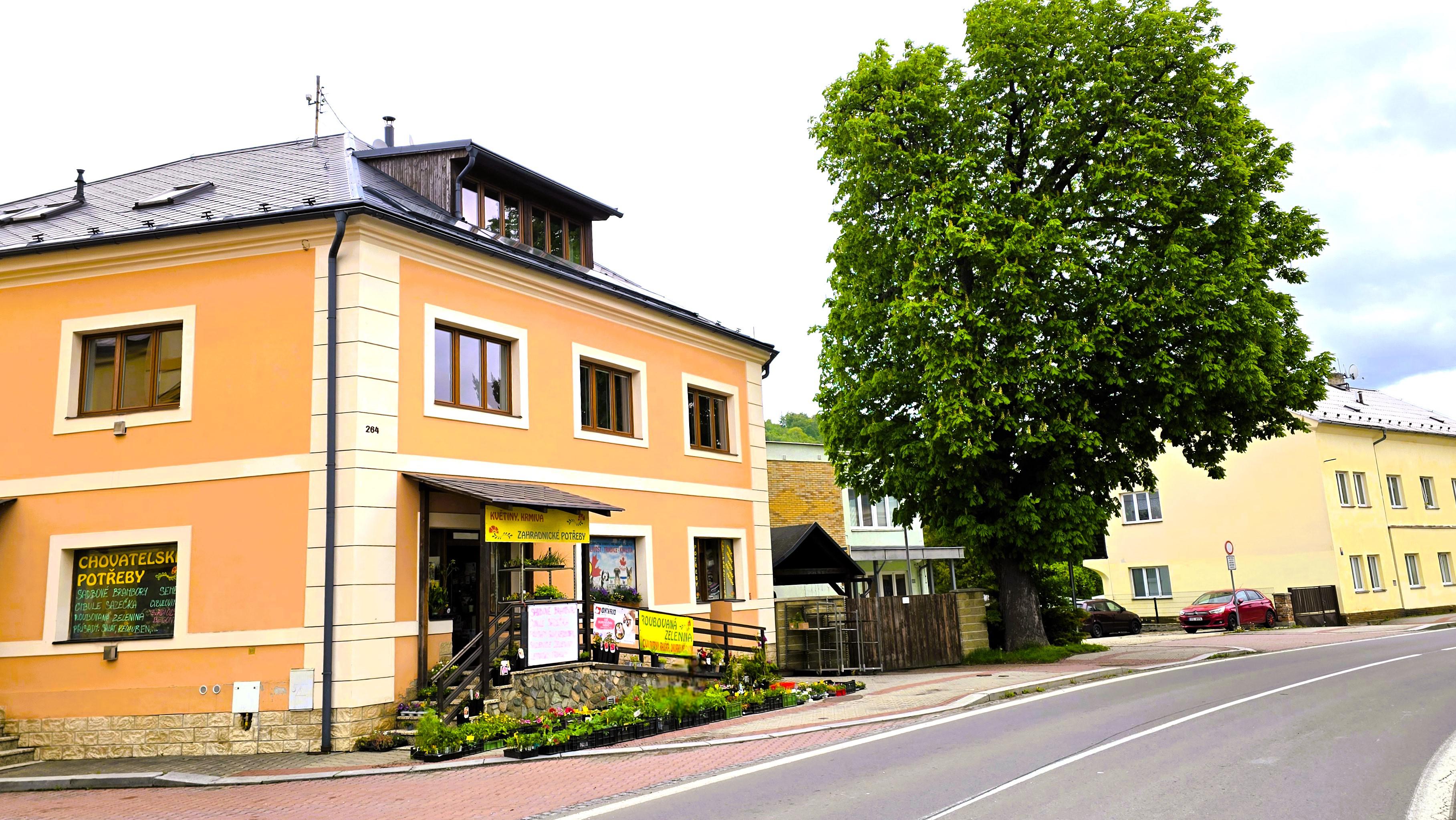 Zahradnictví a květinářství Šárka Urbánková foto 4