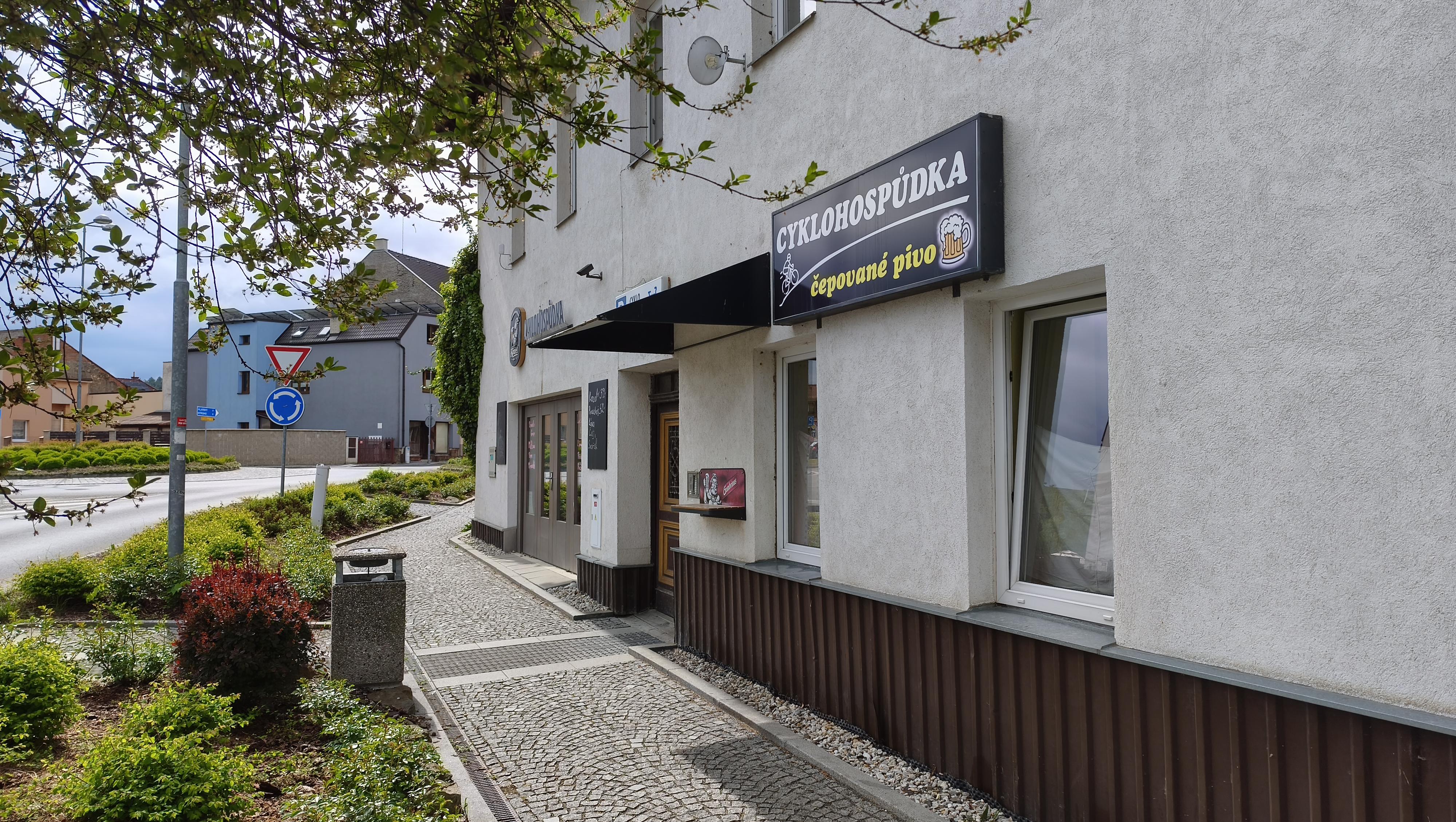 Hostinec Náměstí 	33