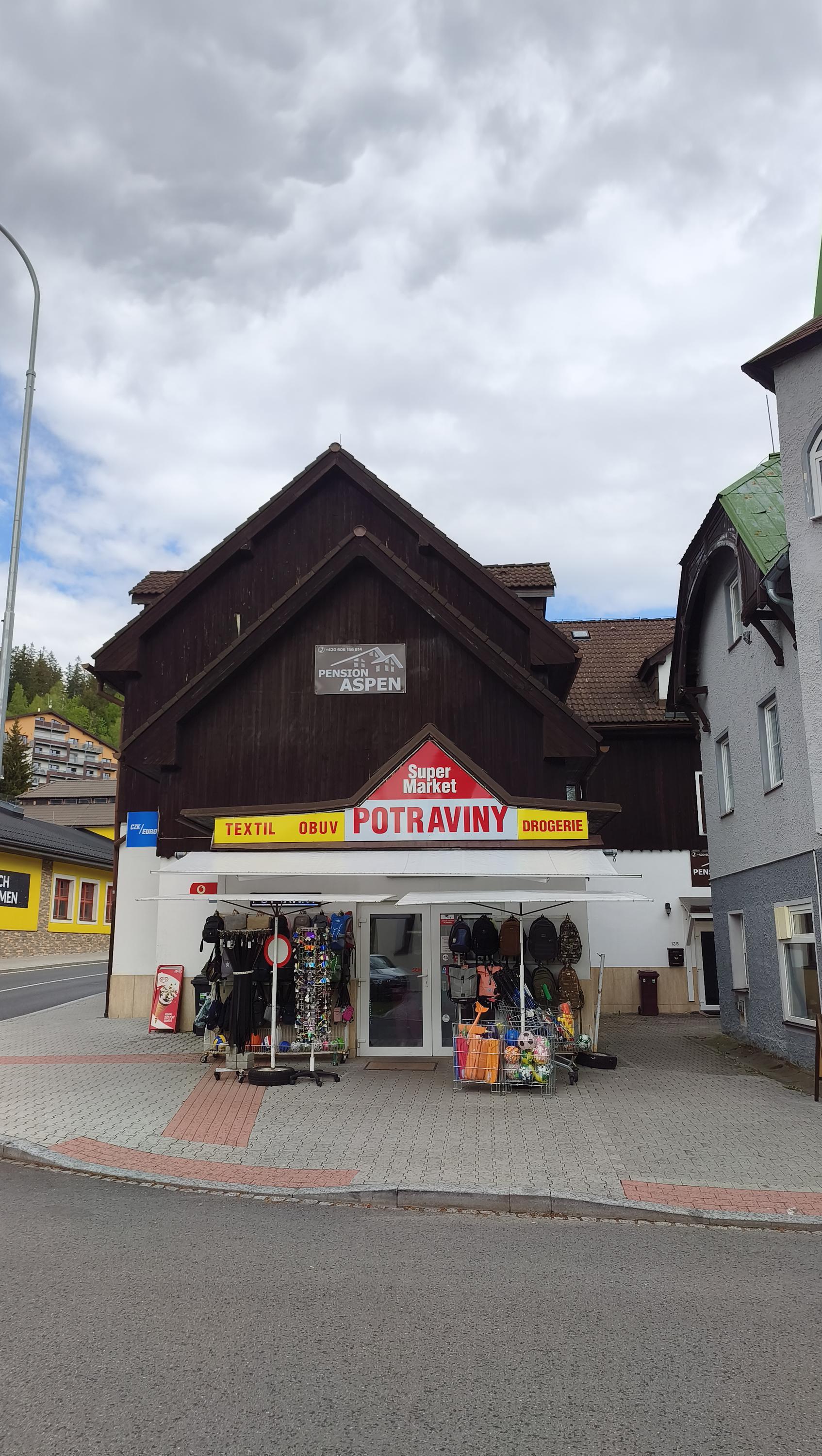Super Market - Potraviny - Textil