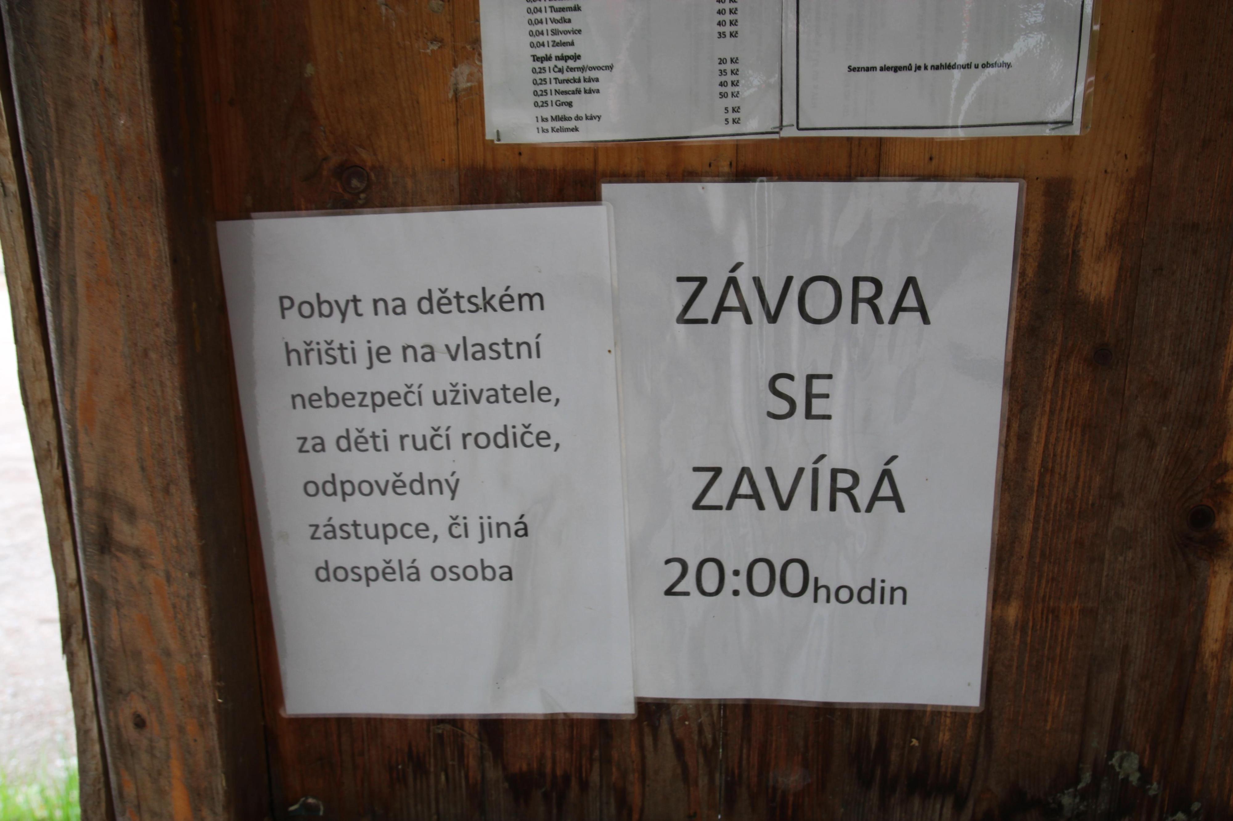 Občerstvení pod hrází foto 2