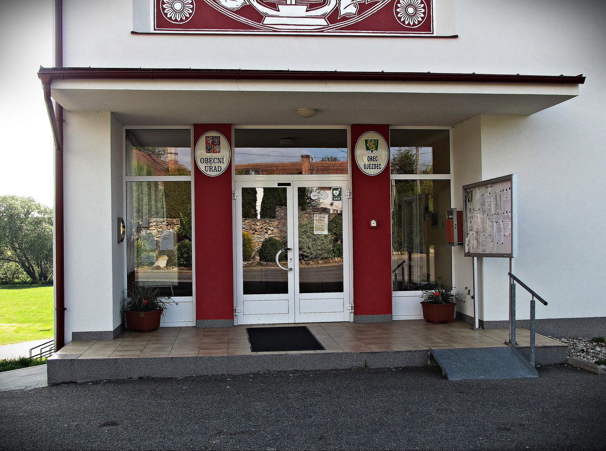 Újezdec - obecní úřad foto 6