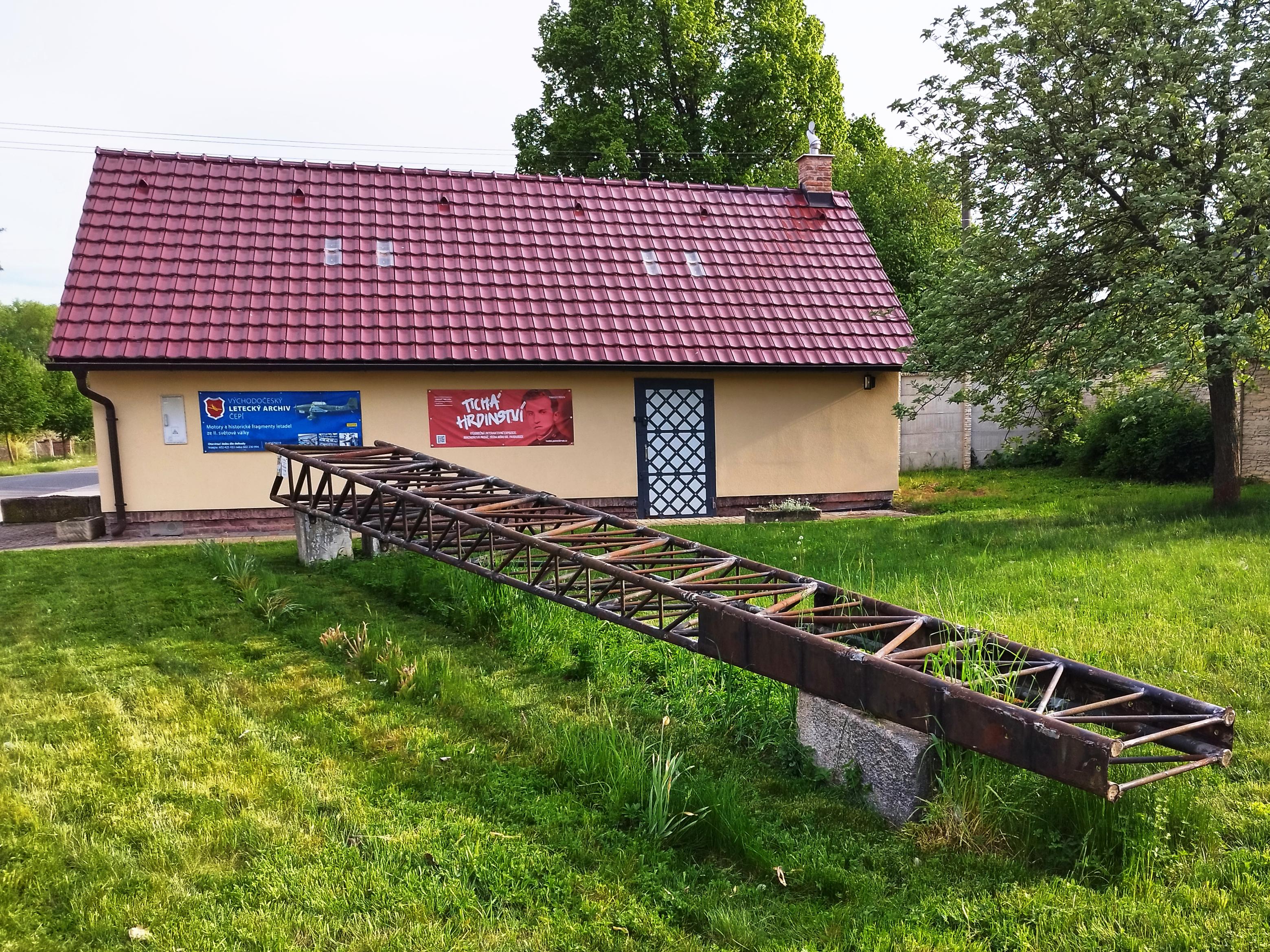 Východočeský letecký archiv foto 6