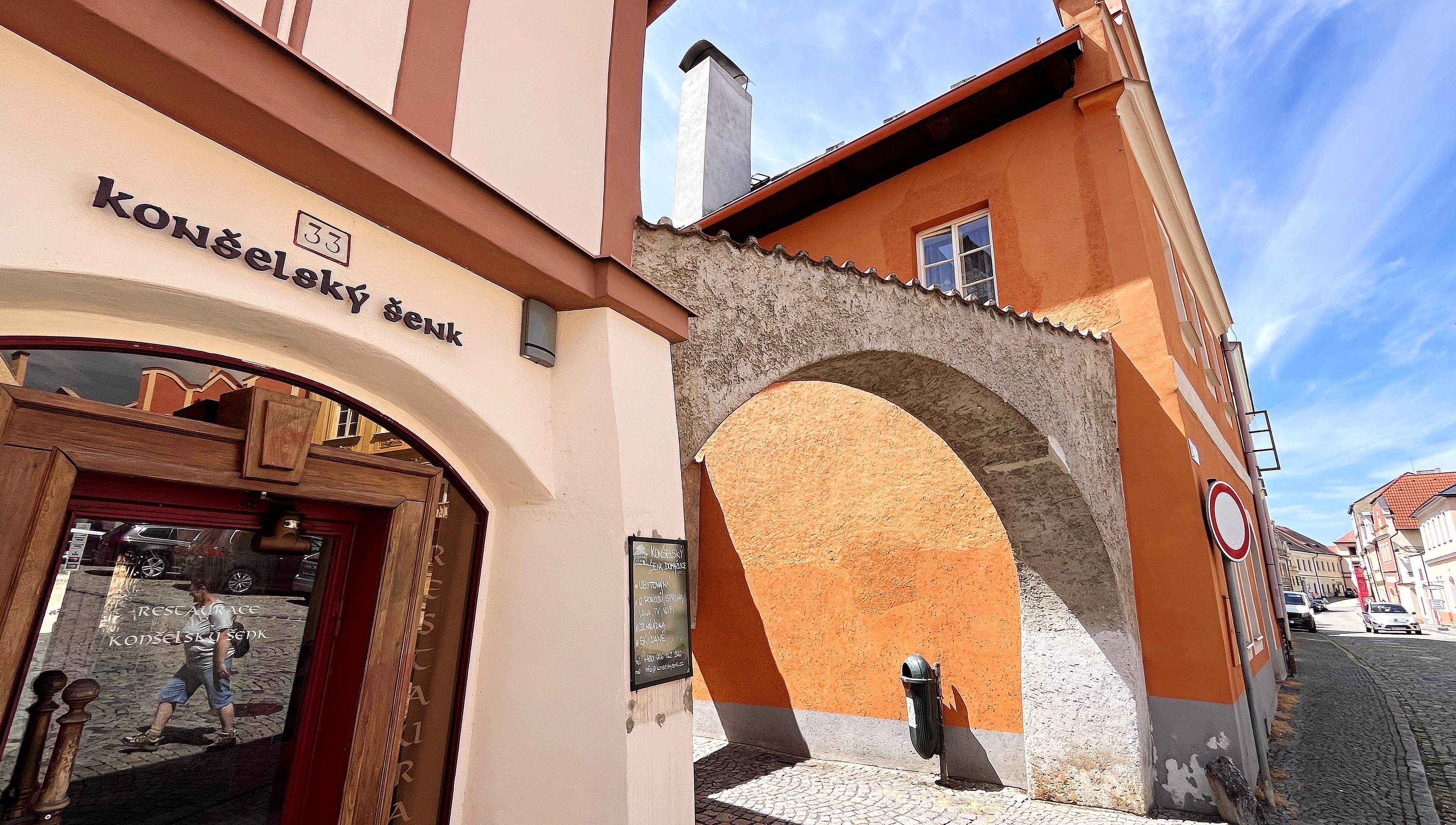 Konšelský šenk foto 2