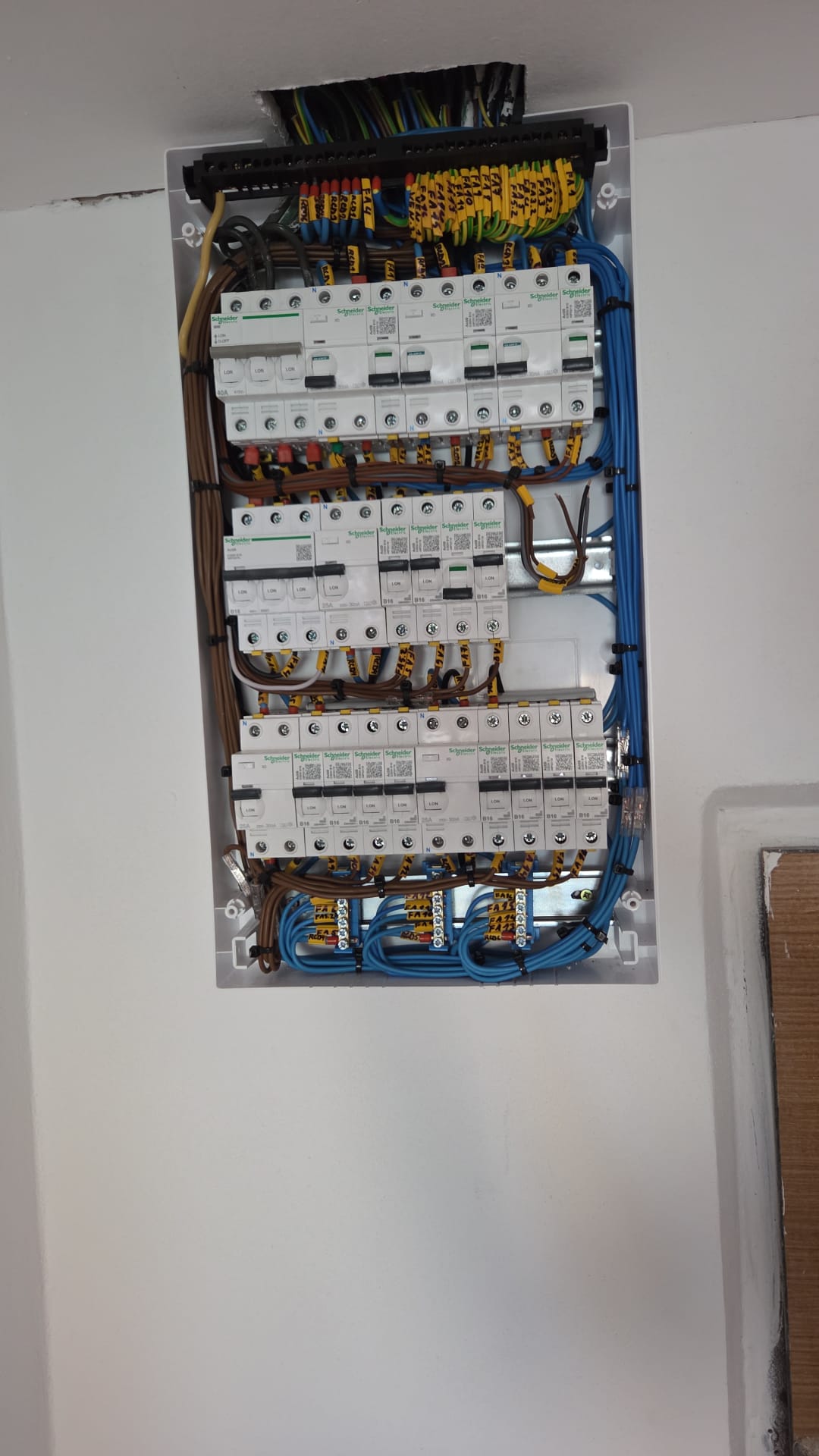 Aleš Burian - Elektroinstalace foto 2