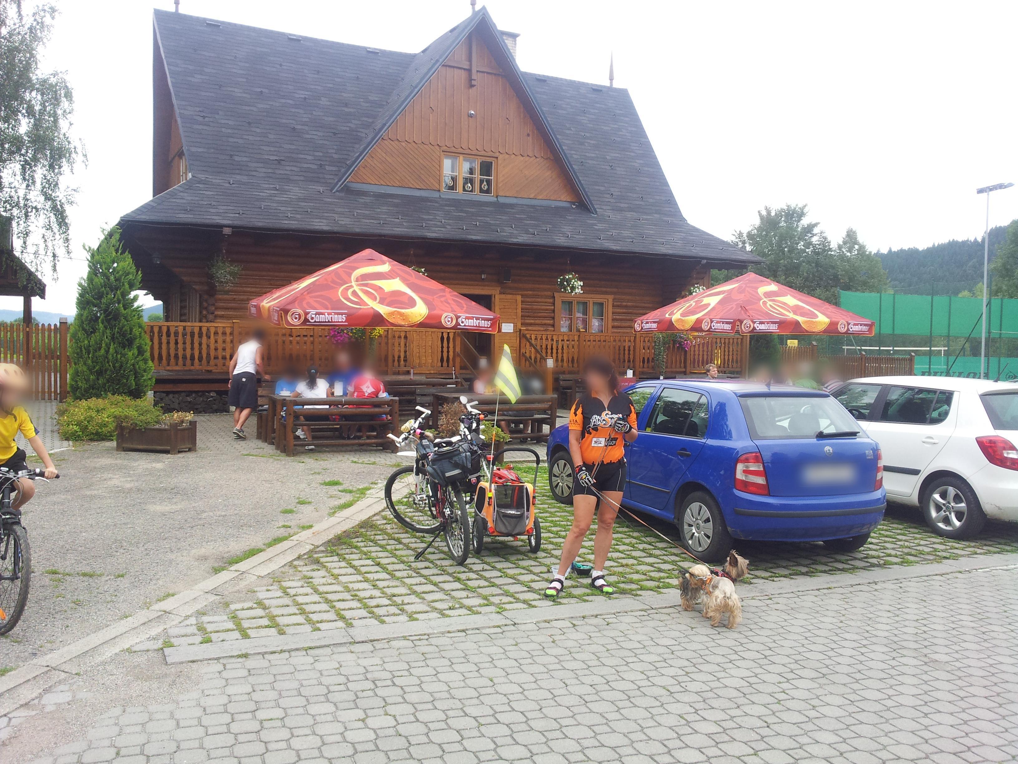 Restaurace Koliba "U splavu" Hovězí