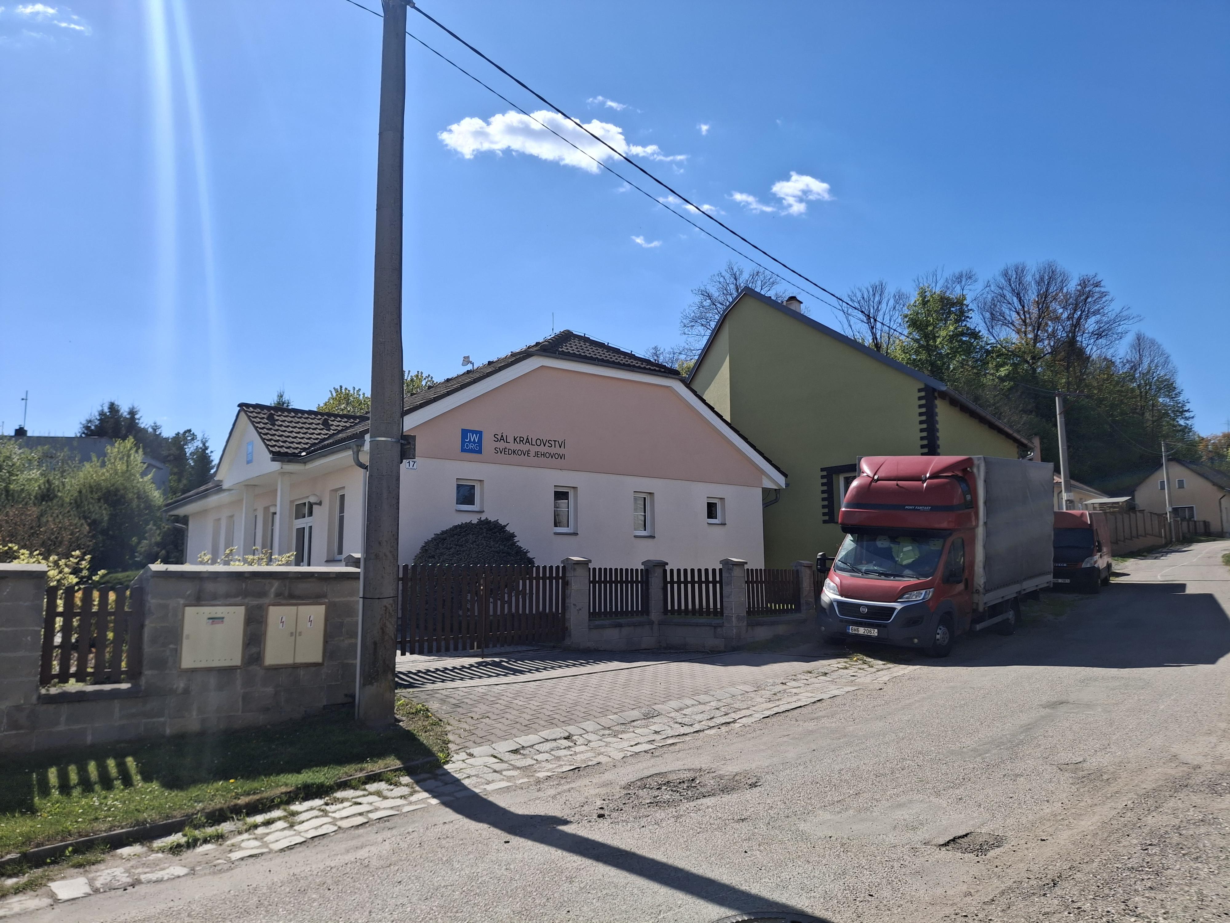 Náboženská společnost Svědkové Jehovovi foto 2