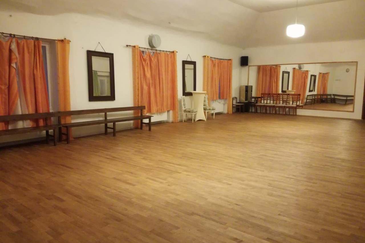 Erich Tikovský - Počepice Resort