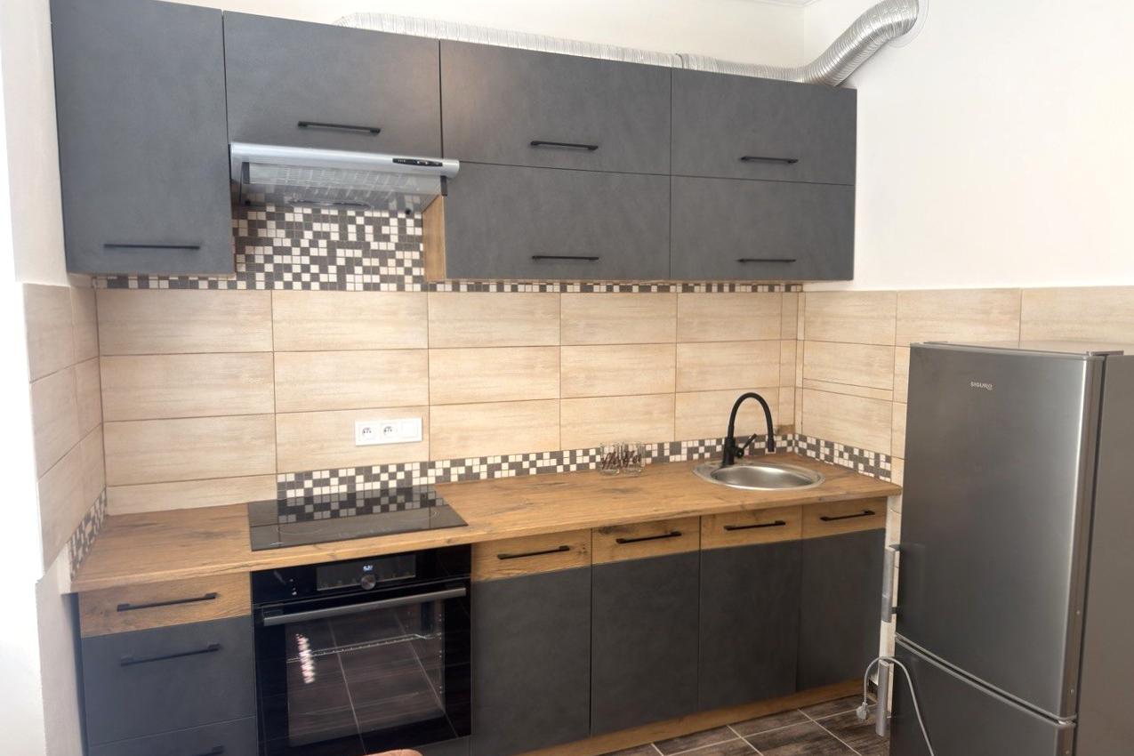 Pronájem byt i 2+1 a výměře 57 m², po rekonstrukcí