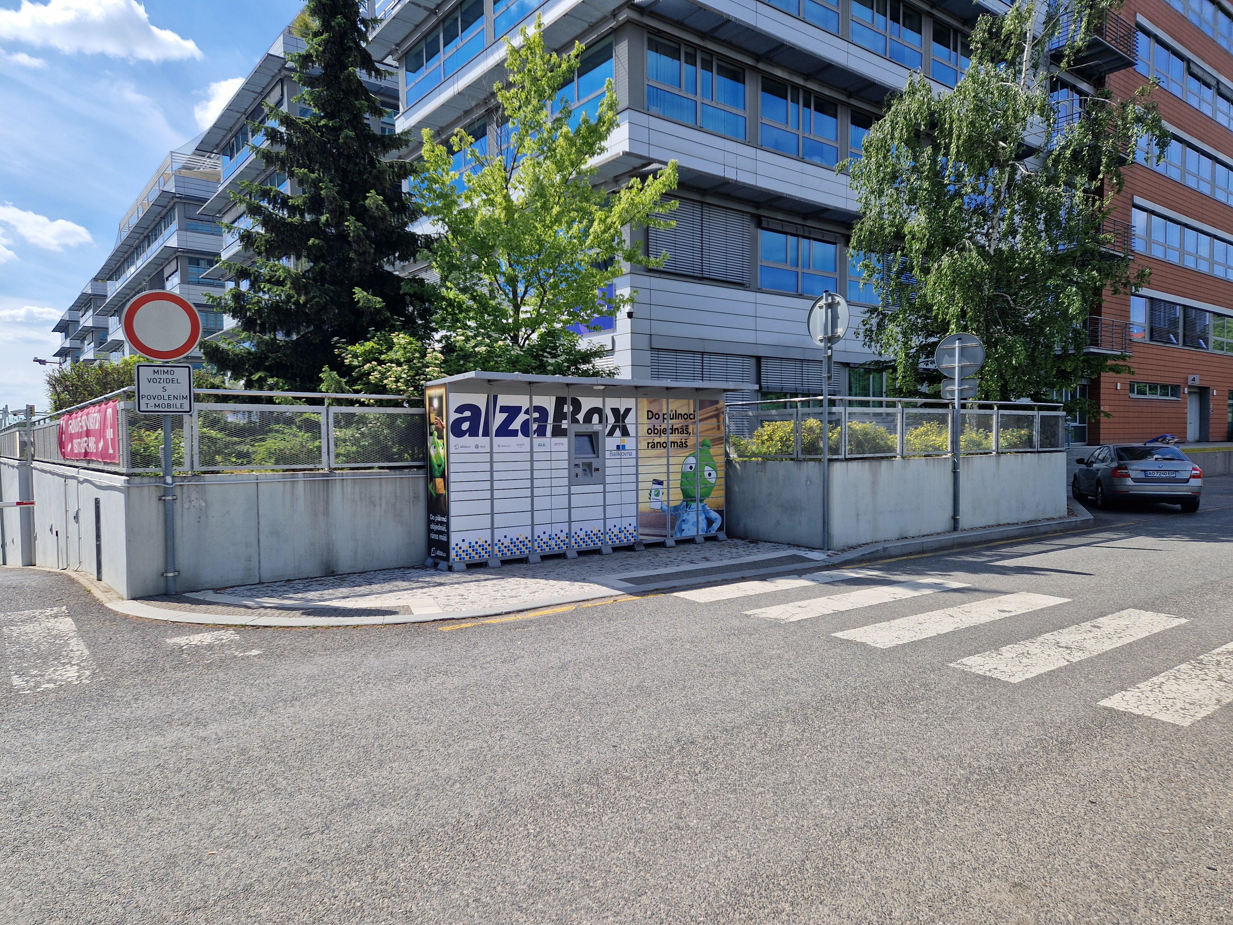 AlzaBox