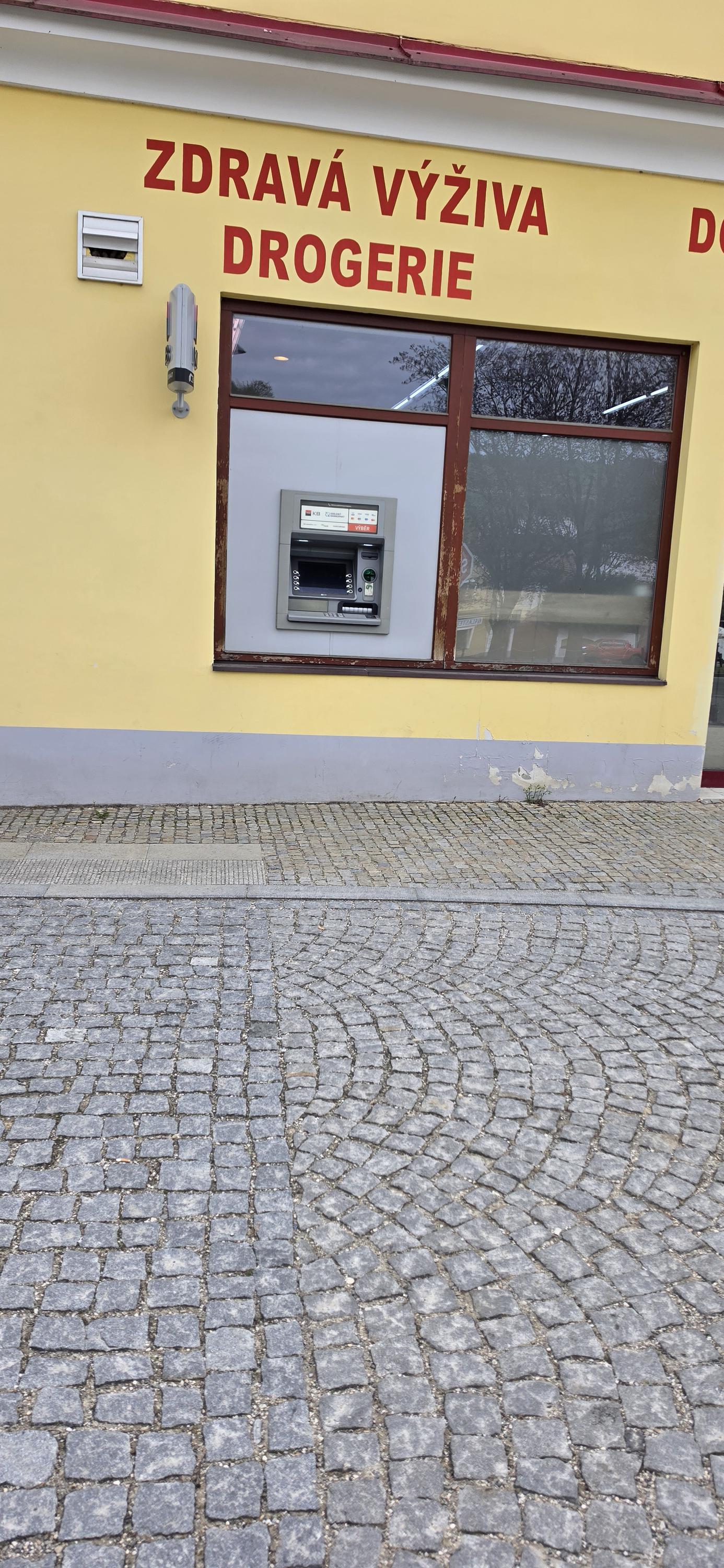 Bankomat Komerční banky foto 1