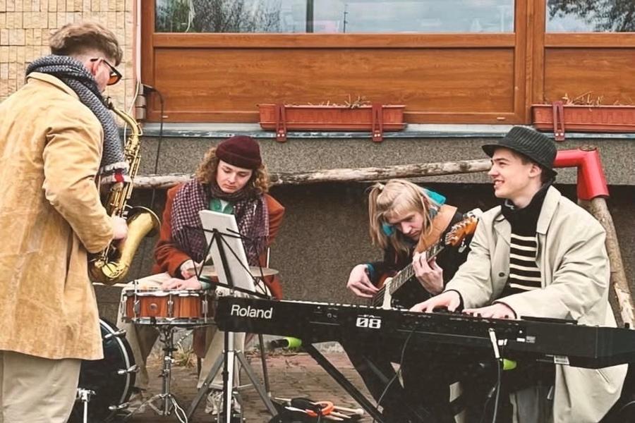 Živá hudba ve VinVin baru na Žižkově - JAZZ