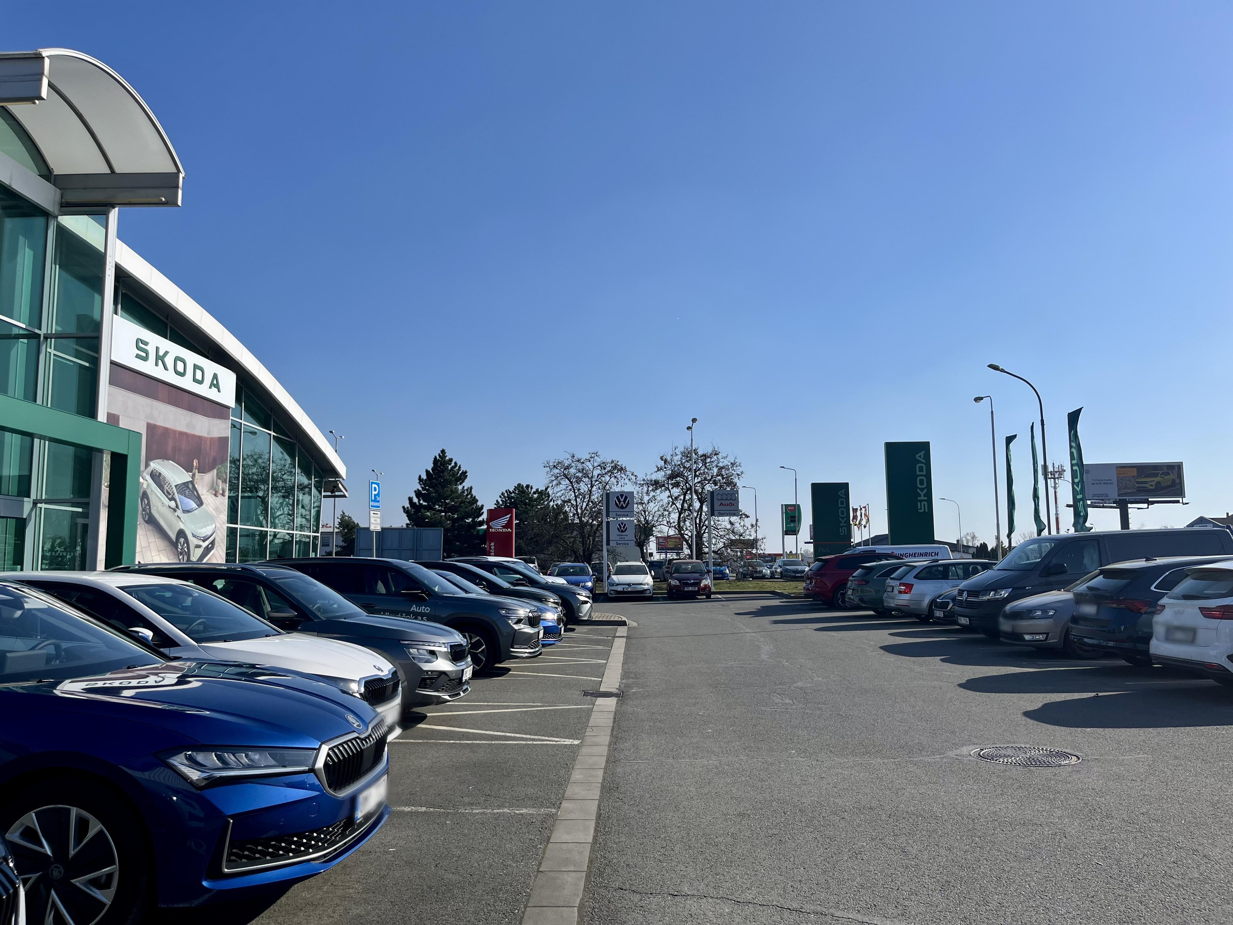AUTO Hlaváček, a.s. - ŠKODA foto 3