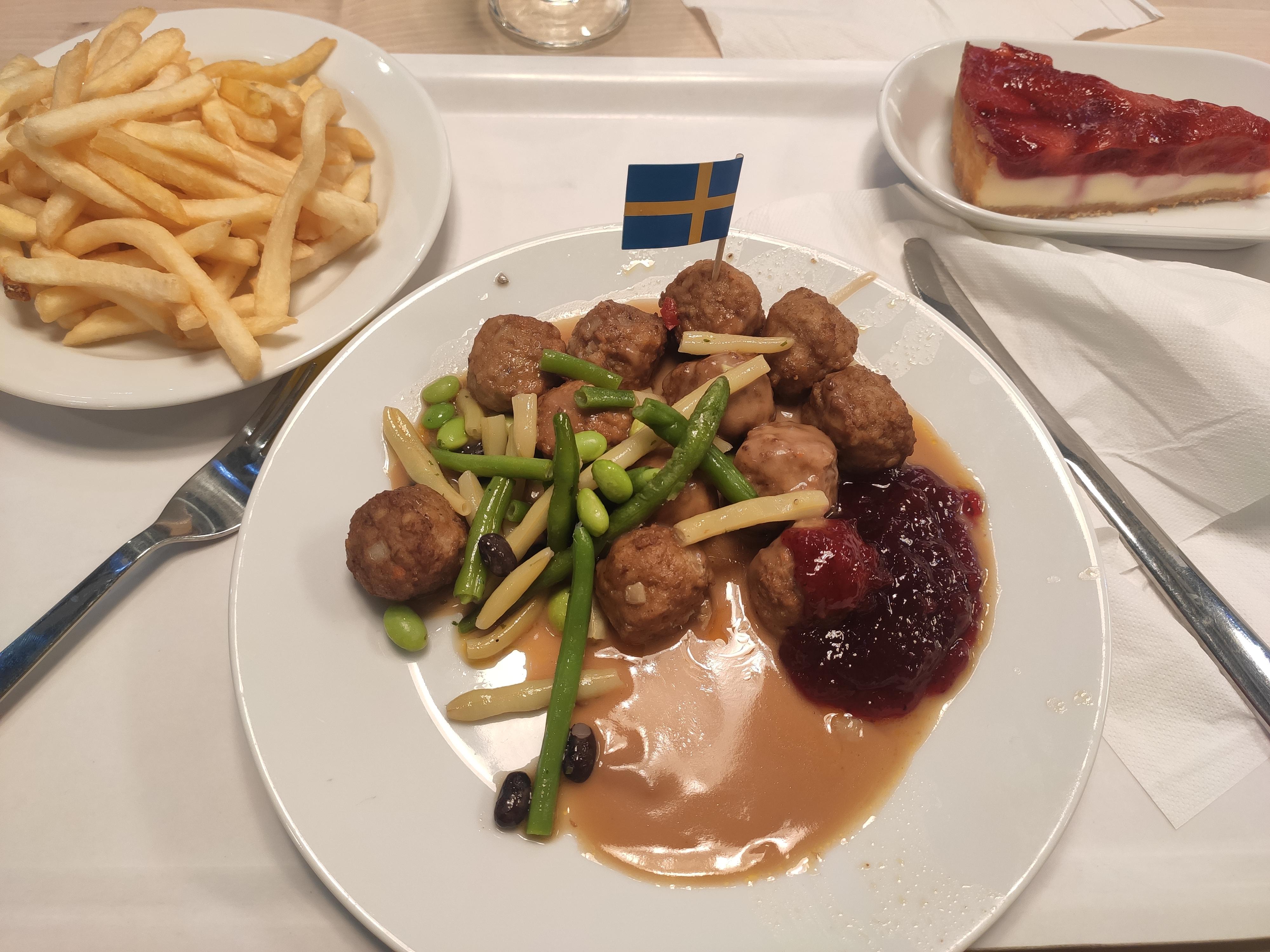 Švédské speciality a bistro IKEA Brno