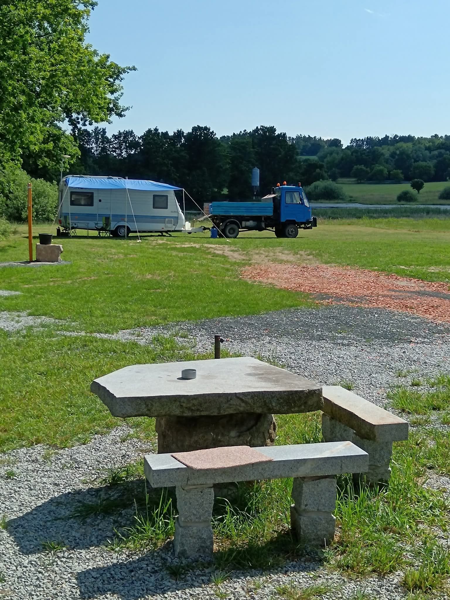 Stellplatz a tábořiště u Hůrky foto 4